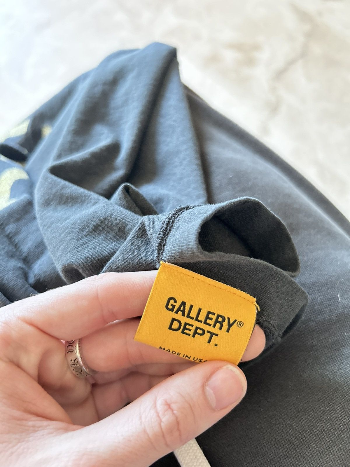 Gallery Dept. REVERSIBLE Gallery Dept Inside out Tee Black Red Size S Size US S / EU 44-46 / 1 - 5 Thumbnail