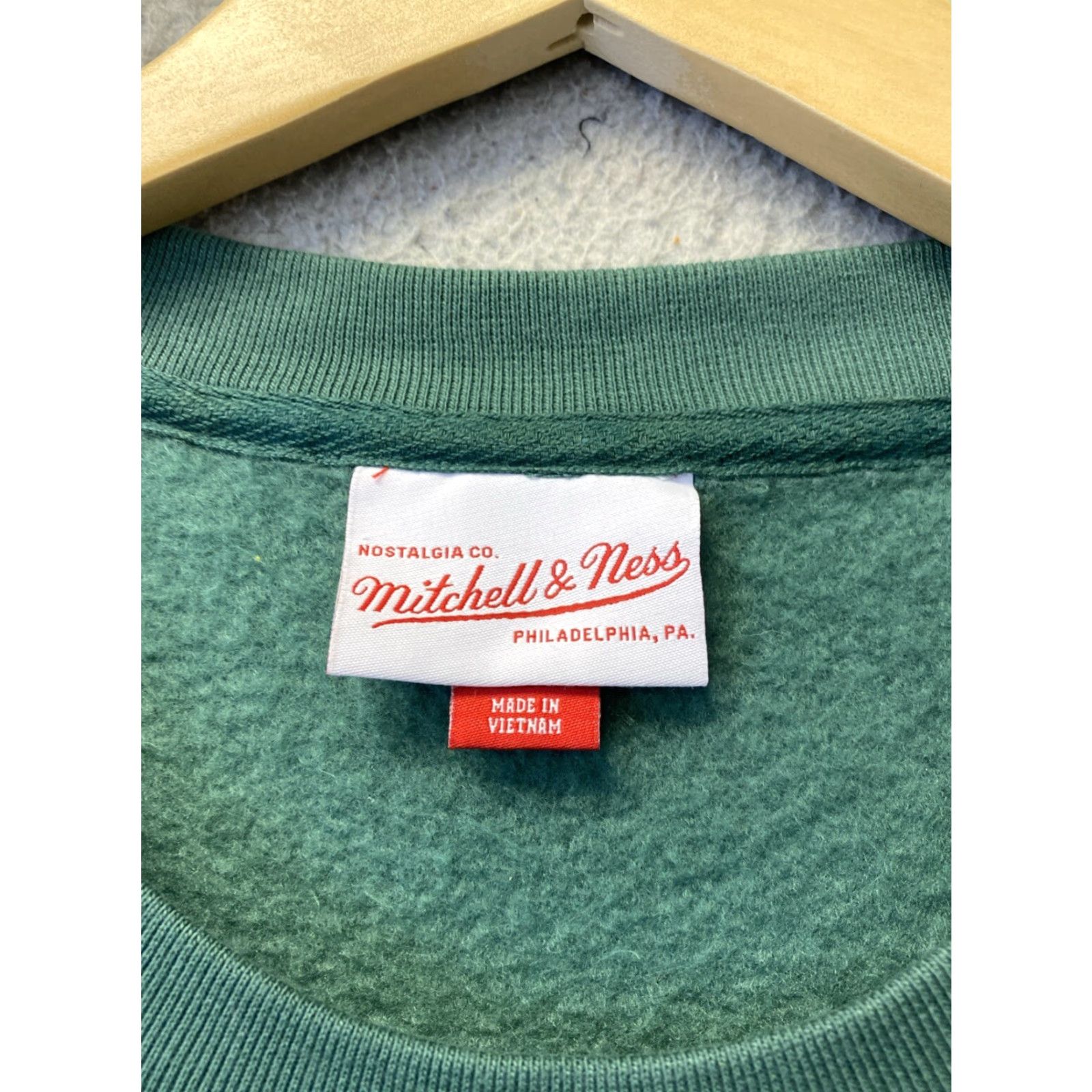 Mitchell & Ness VINTAGE Mitchell & Ness Green Bay Packers Sweatshirt NFL Football Adults XL Green Pullover Men Size US XL / EU 56 / 4 - 5 Thumbnail
