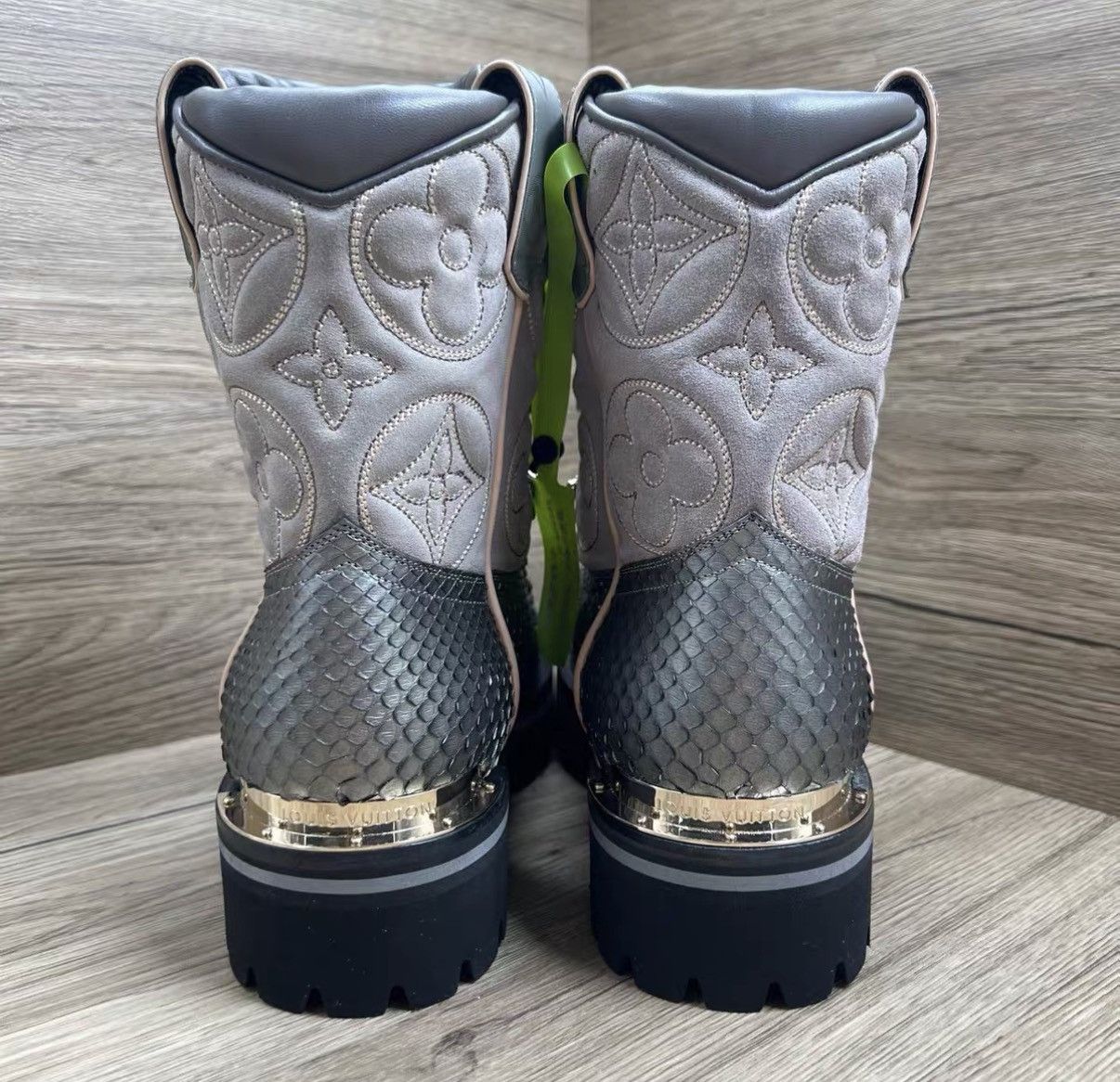 Louis Vuitton Louis Vuitton Snake Pattern Knee-High Boots J41 Size US 7.5 / EU 40-41 - 5 Thumbnail