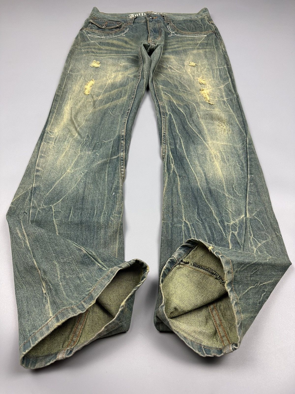 If Six Was Nine × Le Grande Bleu (L.G.B.) Distressed Antful Whiskered Flared Jeans Size US 31 - 7 Thumbnail