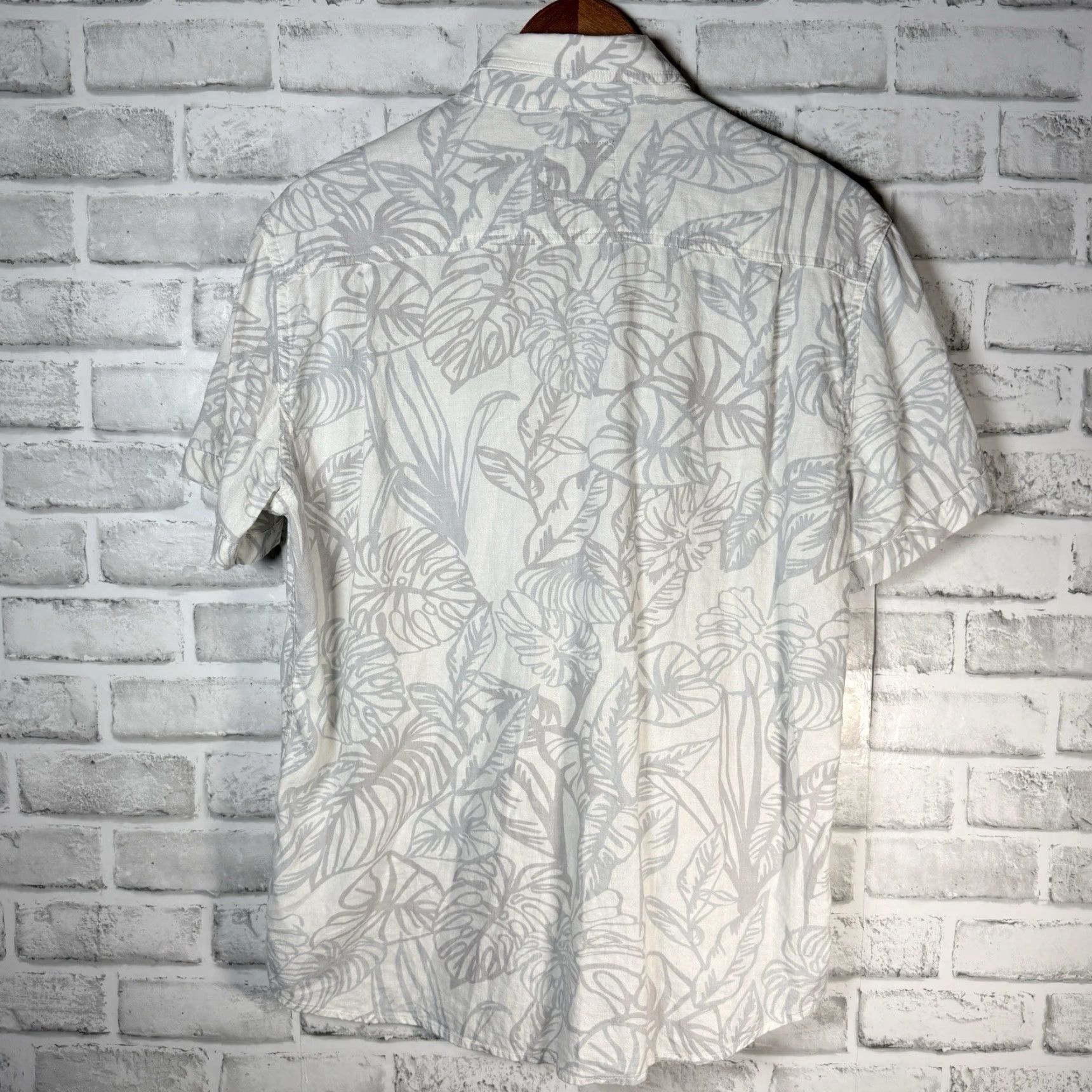 Rails VINTAGE Rails Hawaiian Print Shirt Mens Size M White Linen Blend Button-Up Size US M / EU 48-50 / 2 - 5 Thumbnail