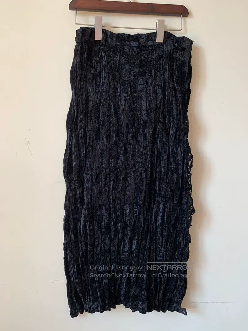 Issey Miyake Issey Miyake size:3 Main Line Black Midi Skirt Size 31" - 2 Thumbnail