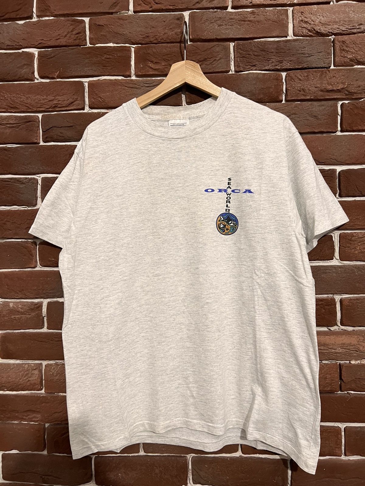 Tultex Vintage 90s Tultex T Shirt Orca Graphic Animal Size L HYPE Size US L / EU 52-54 / 3 - 2 Thumbnail