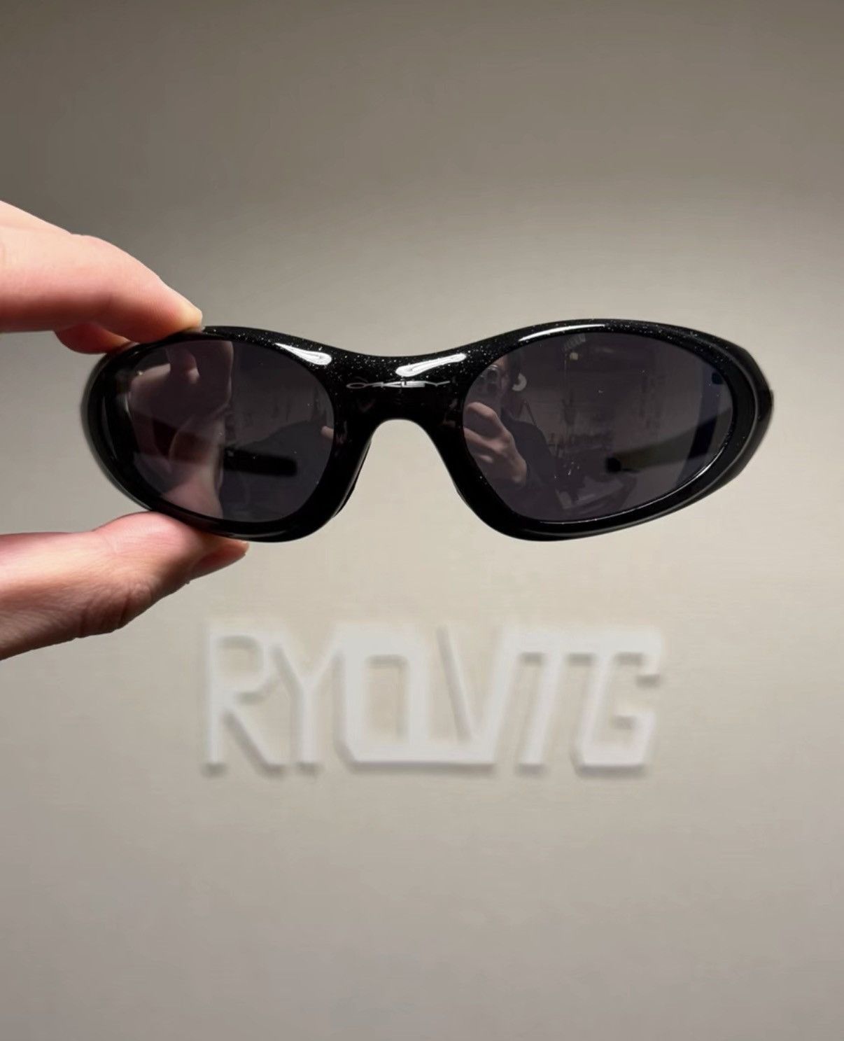 Oakley Black Oval Sporty Sunglasses Size ONE SIZE - 1 Thumbnail