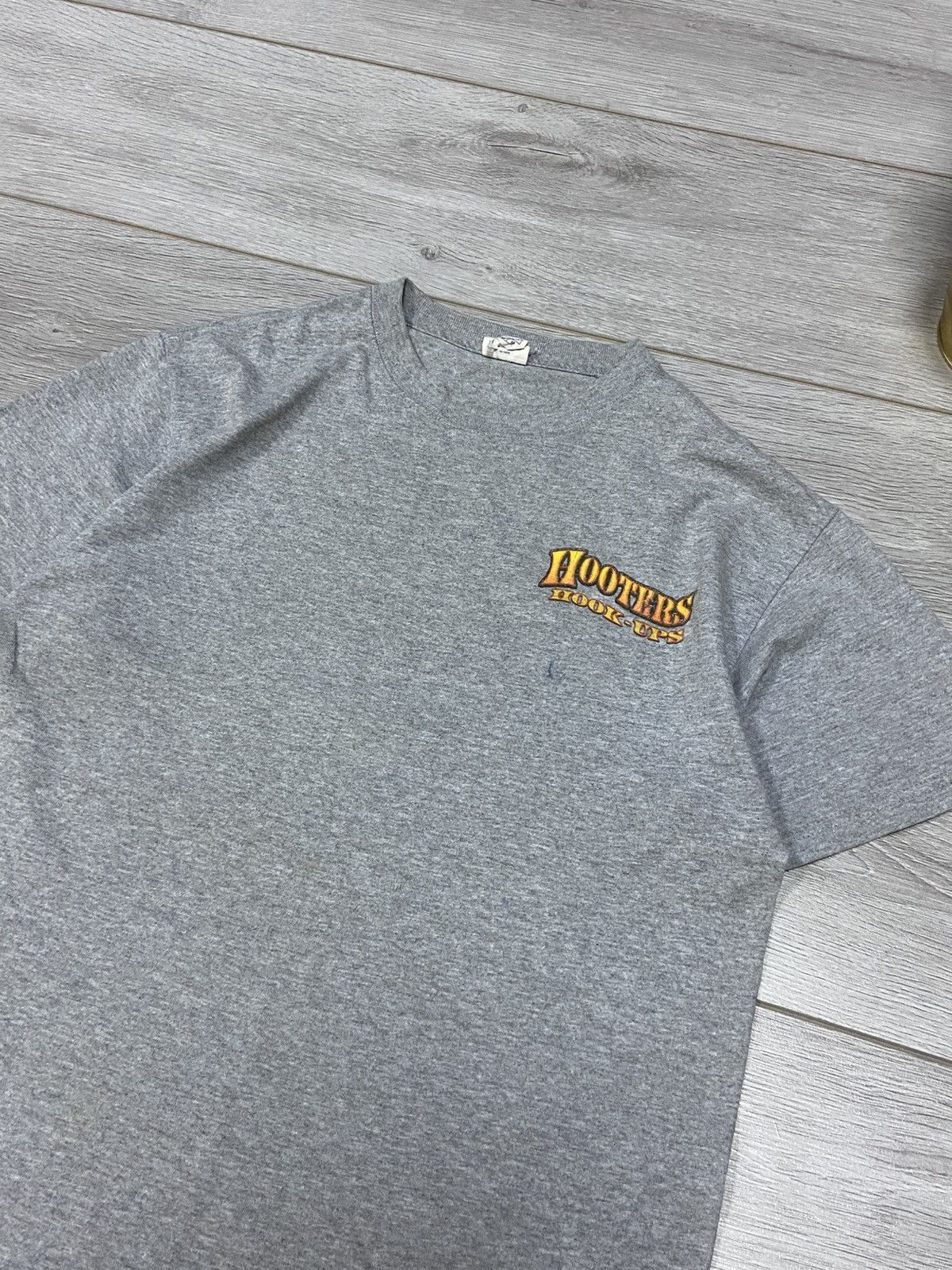 Vintage Vintage 2008 Hooters Hook-Ups “Nice Bass” ass nude girl Tee Size US M / EU 48-50 / 2 - 5 Thumbnail