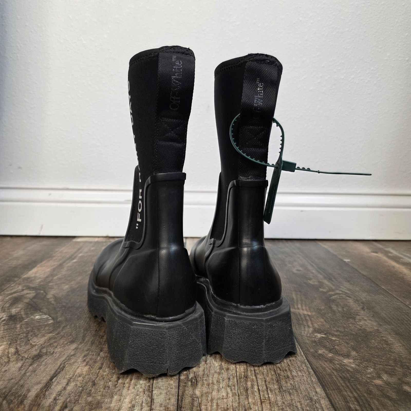 Off-White Off-White Sponge Rubber Rain Boot For the Rainy Days B Size US 6 / IT 36 - 2 Thumbnail
