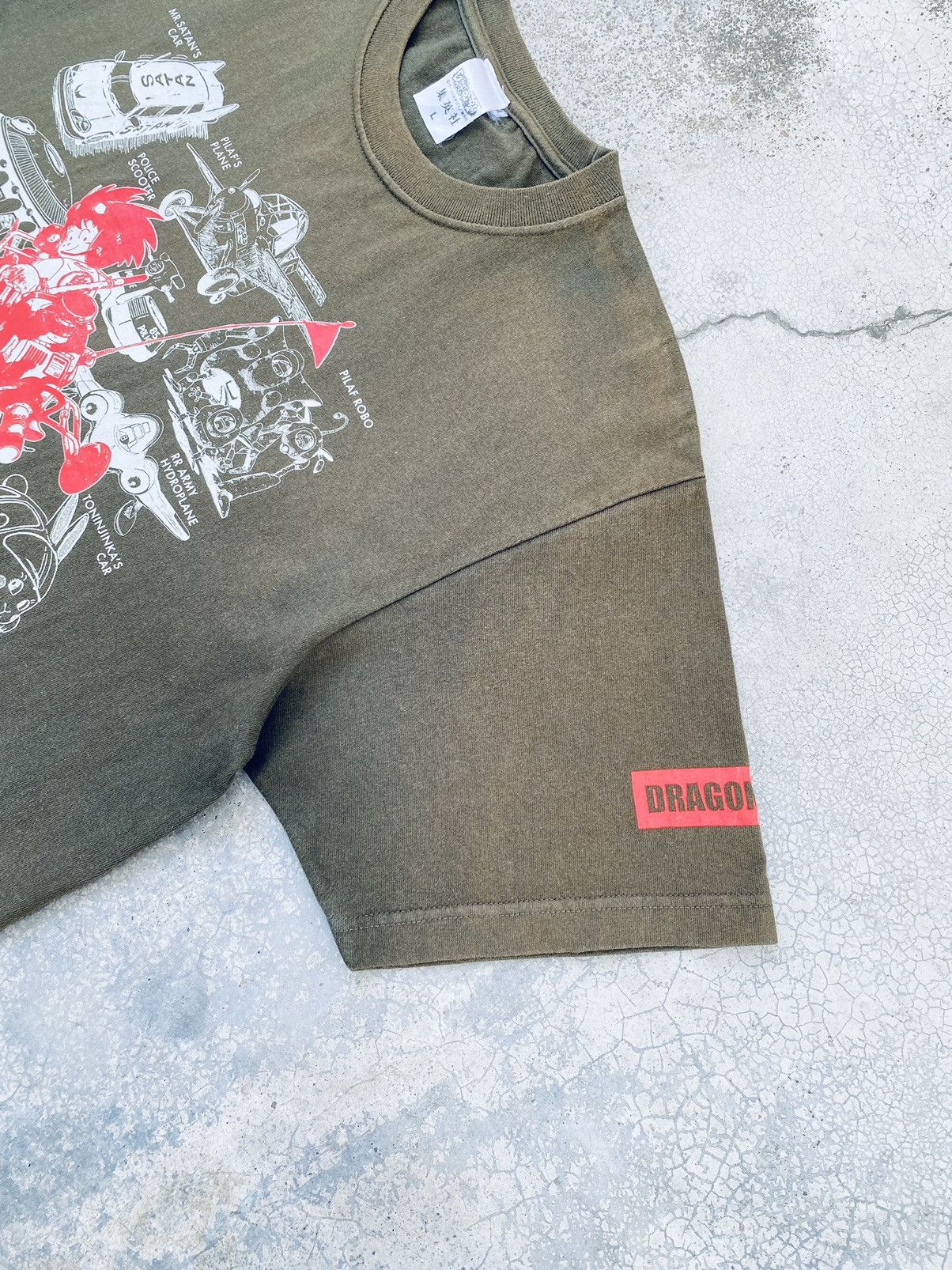 Japanese Brand vintage Anime Dragon Balls Machine Sun Faded Tees Size US L / EU 52-54 / 3 - 6 Thumbnail