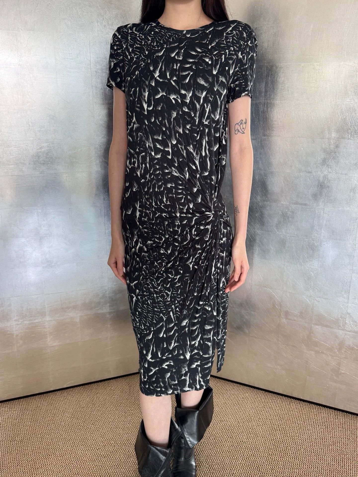 Helmut Lang Helmut Lang Vintage Printed Elastic Knot Slit Dress S Size S / US 4 / IT 40 - 5 Thumbnail