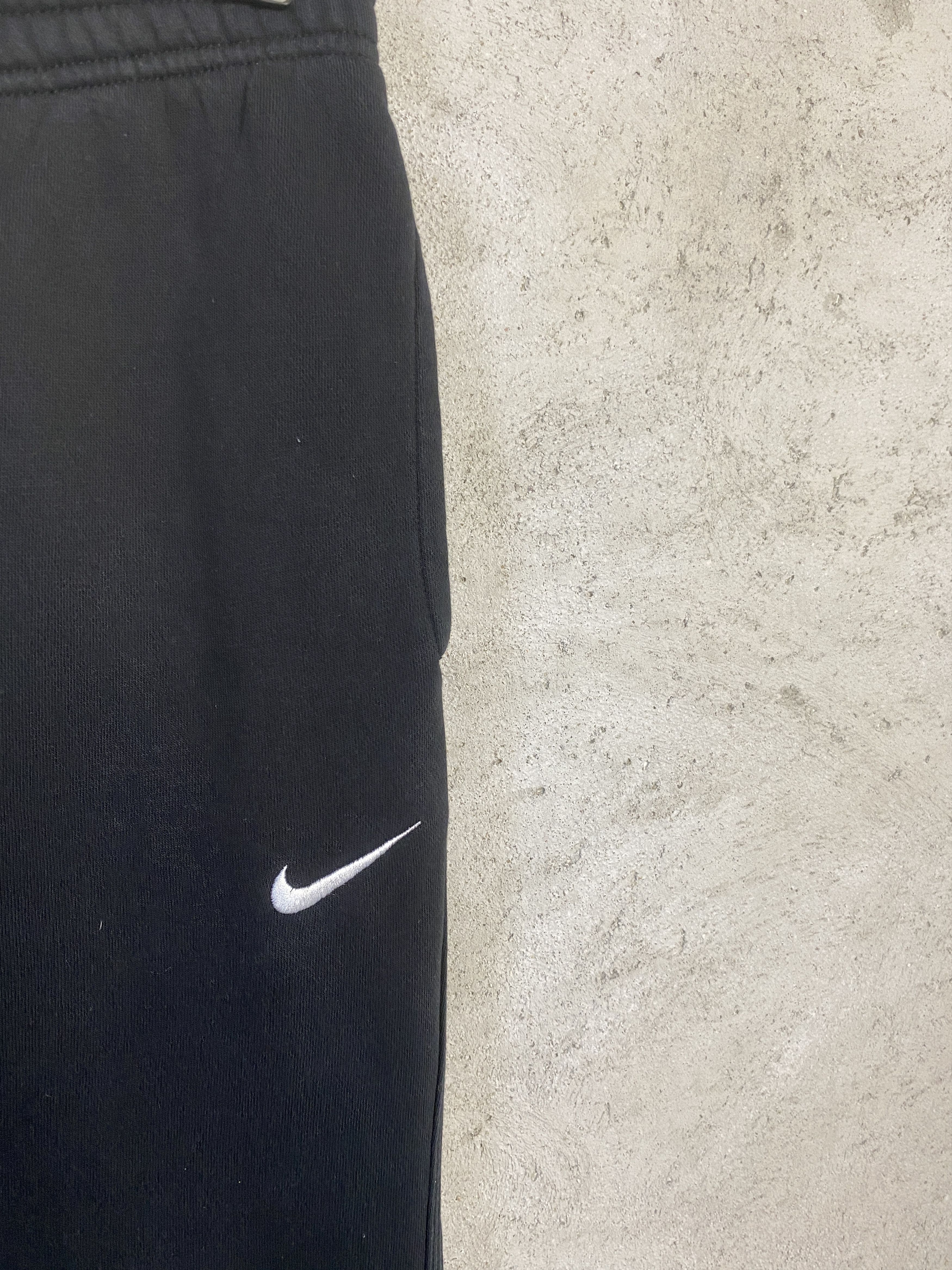 Nike Nike sweatpants jogger y2k sport opium drain rap Size US 34 / EU 50 - 2 Thumbnail