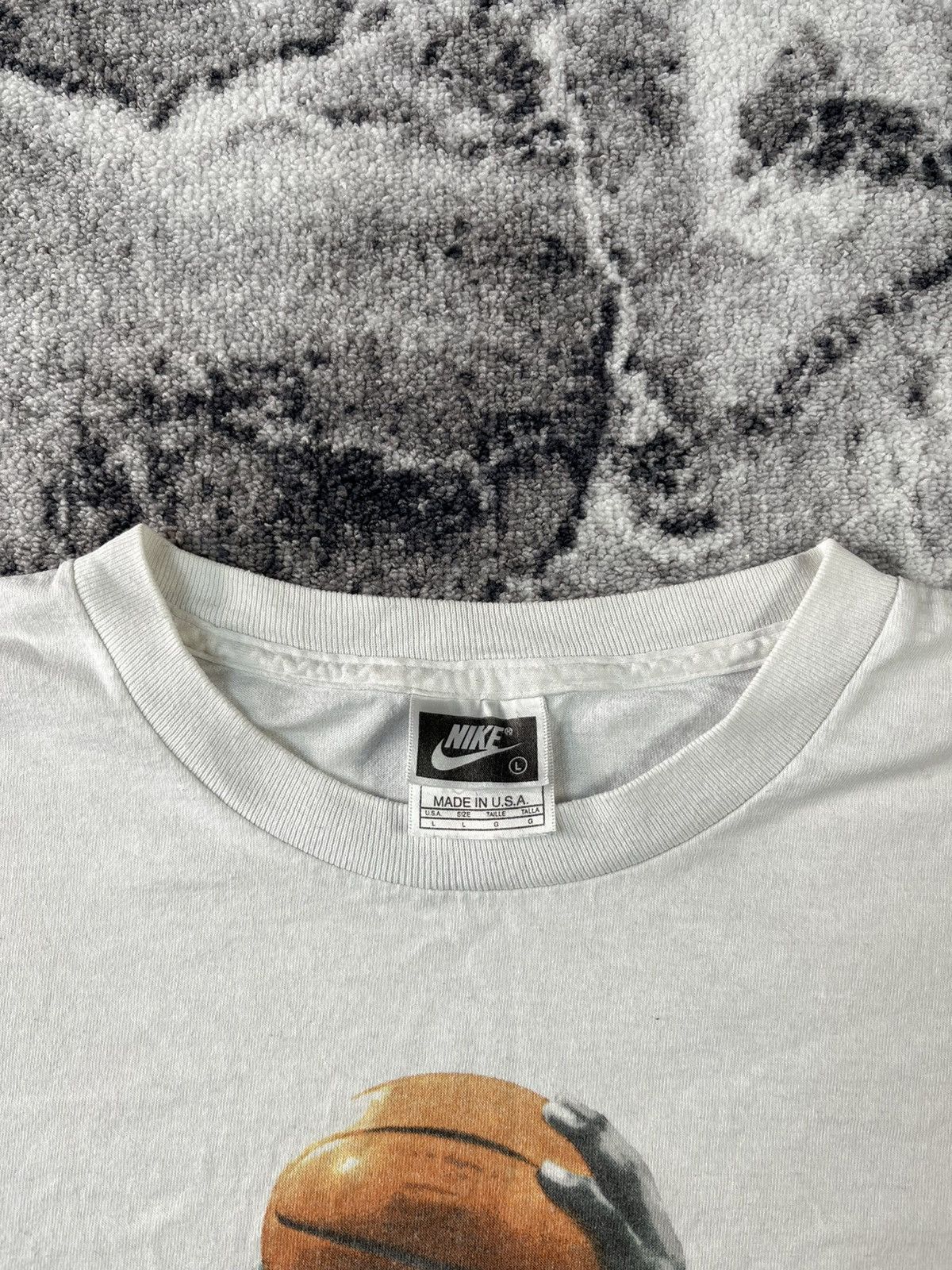 Nike Vintage Nike Michael Jordan T-Shirt Fits XL USA 90s Size US L / EU 52-54 / 3 - 5 Thumbnail
