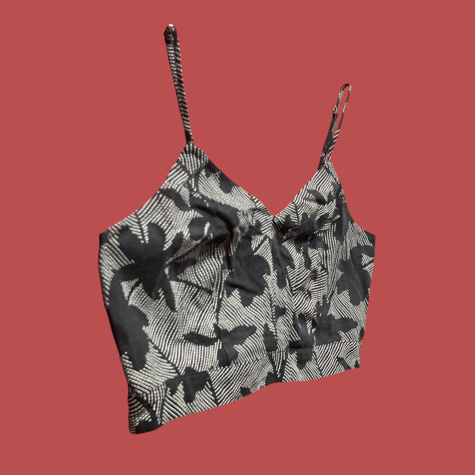 Other Universal Thread - Women's Strappy Crop Top - Black - Extra Size XL / US 12-14 / IT 48-50 - 15 Thumbnail
