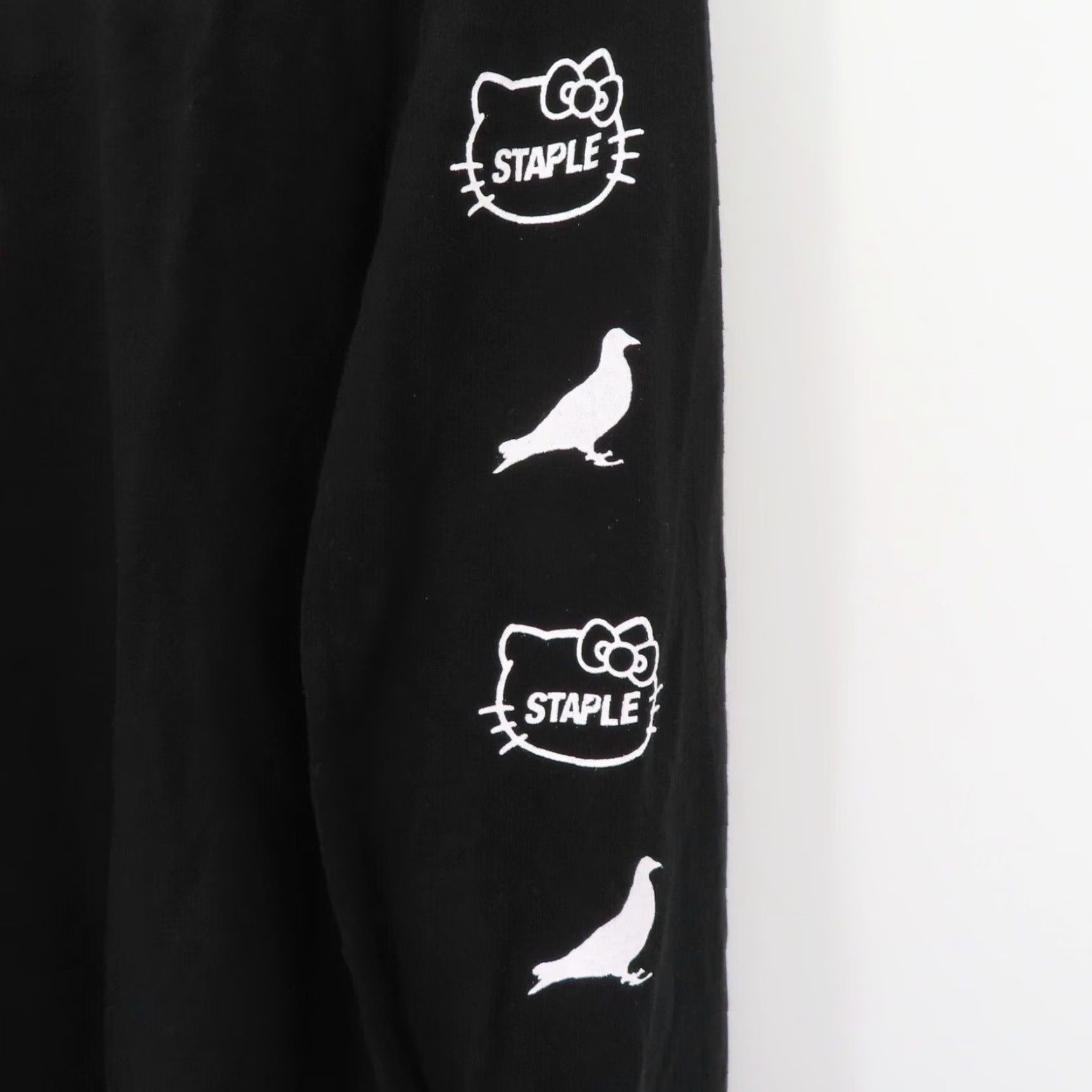 Vintage Staple Hello Kitty Mens M Black Crew Neck Long Sleeve Tee Shirt T Shirt Size US M / EU 48-50 / 2 - 3 Thumbnail