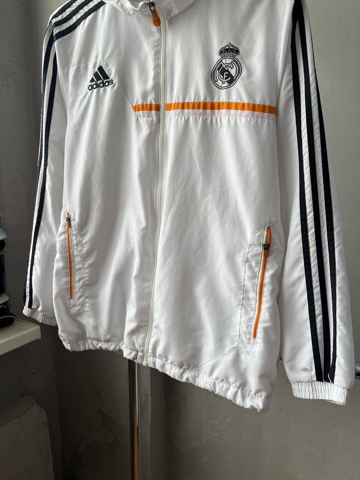 Adidas 2013 REAL MADRID TRAINING TRAVEL SOCCER FOOTBALL JACKET SZ L Size US L / EU 52-54 / 3 - 10 Thumbnail