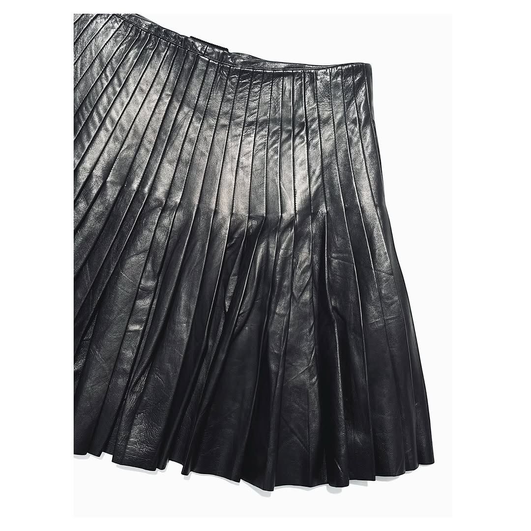 Prada Rare PRADA Lampskin Skirt Size 30" / US 8 / IT 44 - 7 Thumbnail