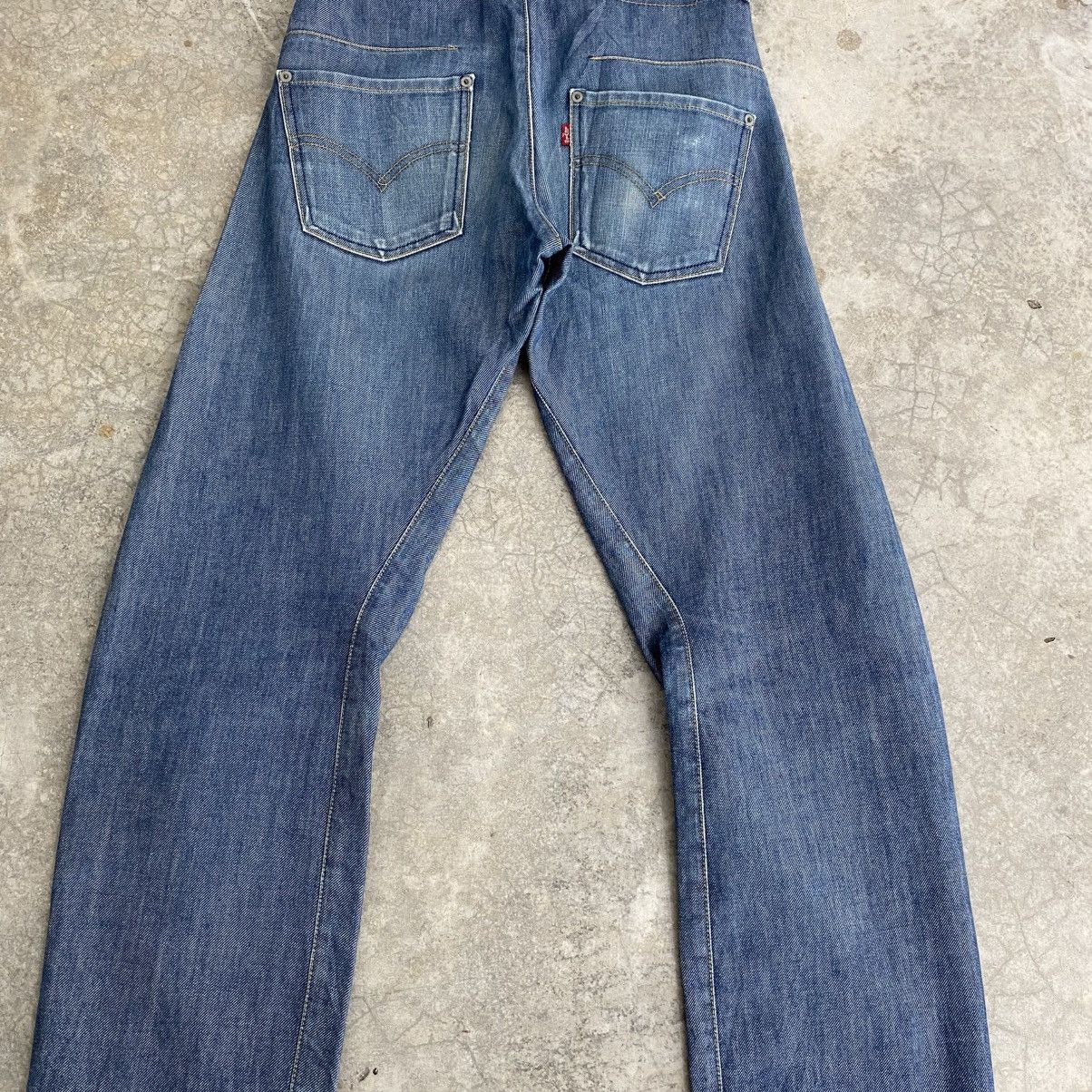 Levi's Vintage Levis Engineered Twisted Leg Regular Denim Jeans Size US 29 - 11 Thumbnail