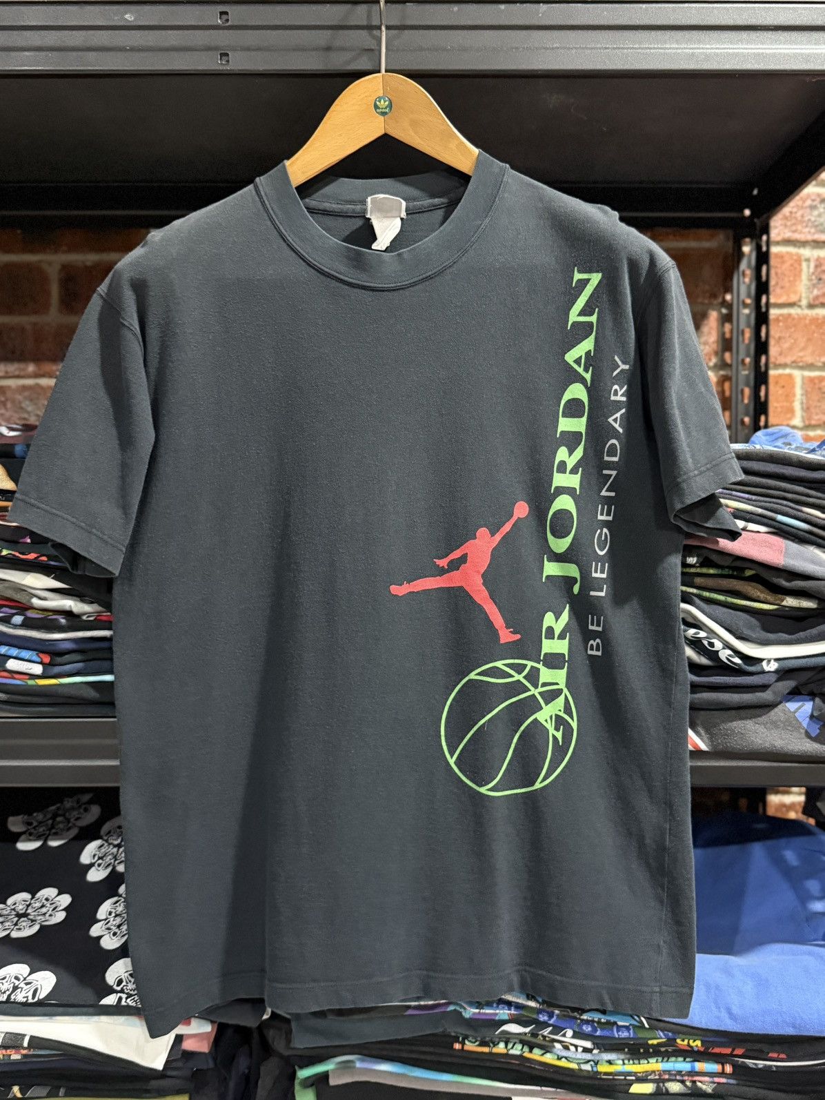NBA × Nike × Vintage Vintage 90s Nike Air Jordan Be Legendary Faded Tee Size US M / EU 48-50 / 2 - 1 Thumbnail