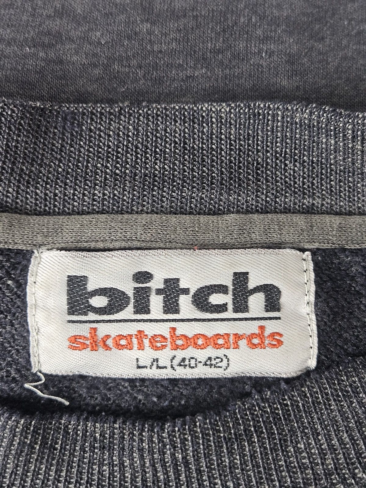 Hook-Ups Vintage Bitch Skateboard Streetwear 90s sweatshirt Size US L / EU 52-54 / 3 - 4 Thumbnail