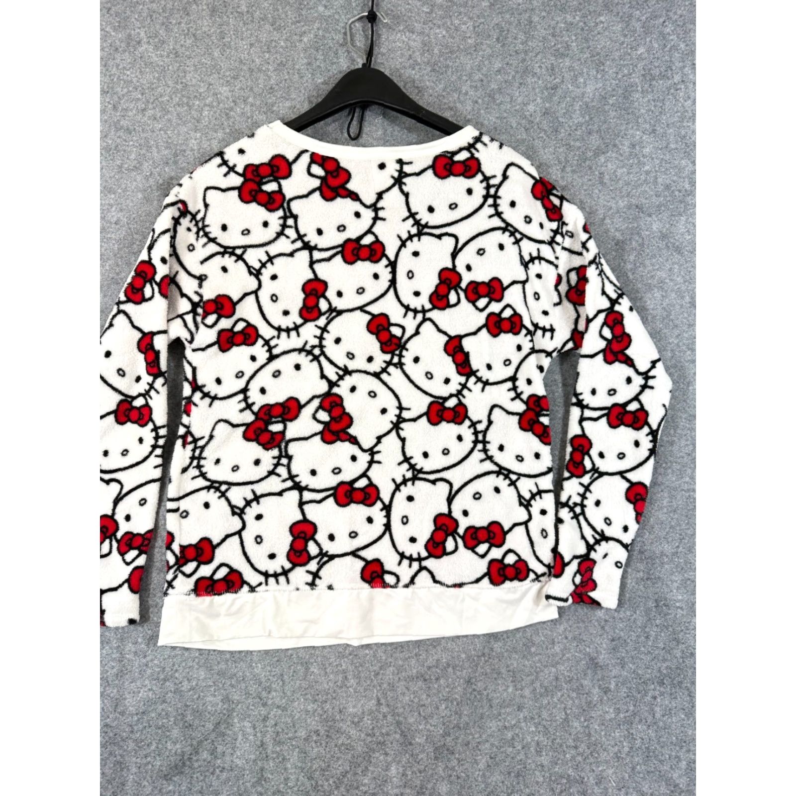 Vintage Hello Kitty Sanrio Sweatshirt Womens S White Red Fleece All Over Print Sleepwear Size S / US 4 / IT 40 - 7 Thumbnail