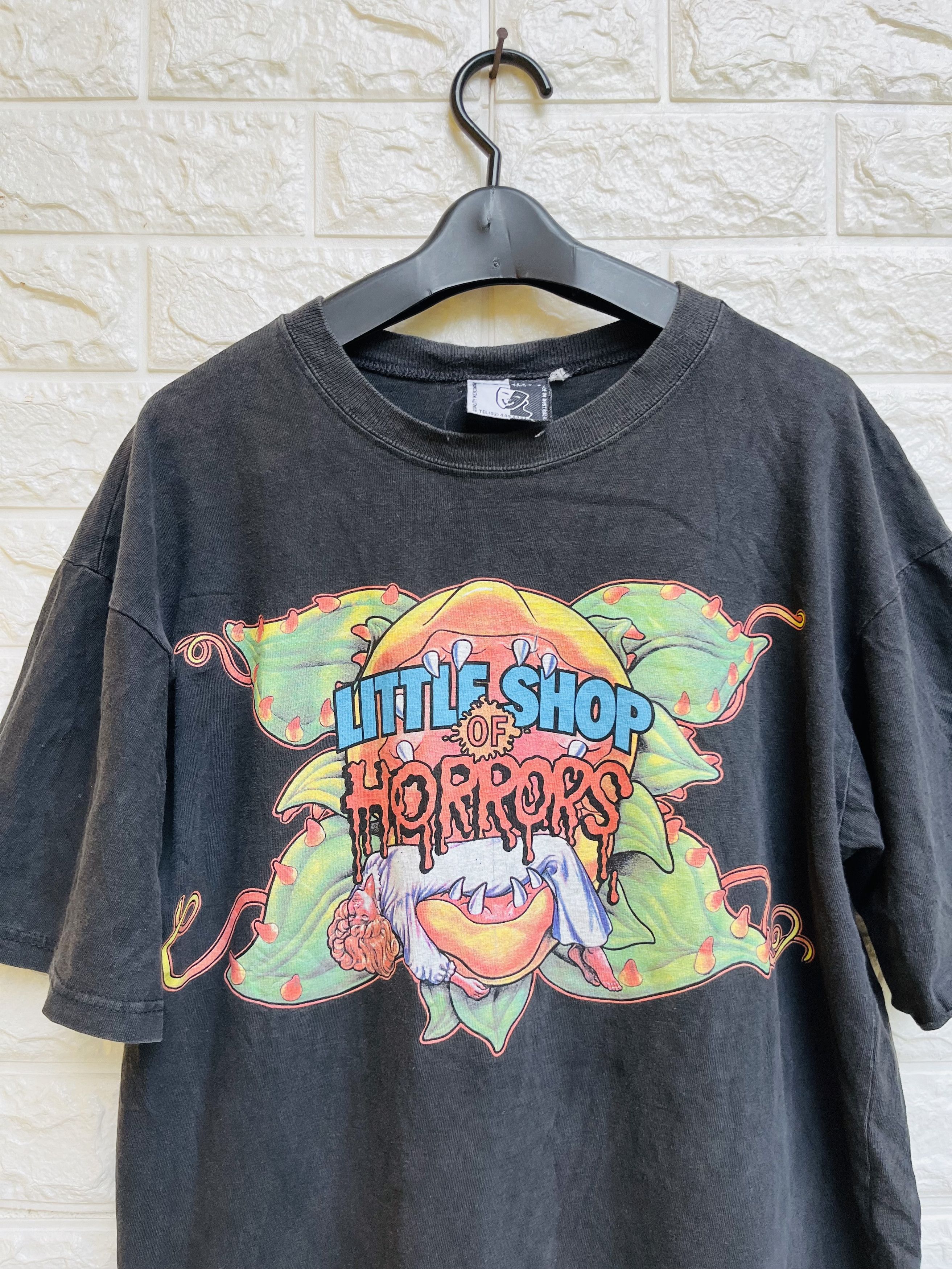 Vintage Vintage 80s Little Shop Of Horrows Famous Movie Shirt Size US L / EU 52-54 / 3 - 3 Thumbnail