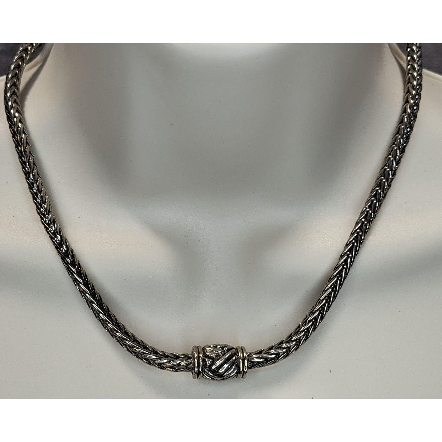 Other Vintage Silver Tone Woven Necklace With Magnetic Front Clasp Size ONE SIZE - 4 Thumbnail