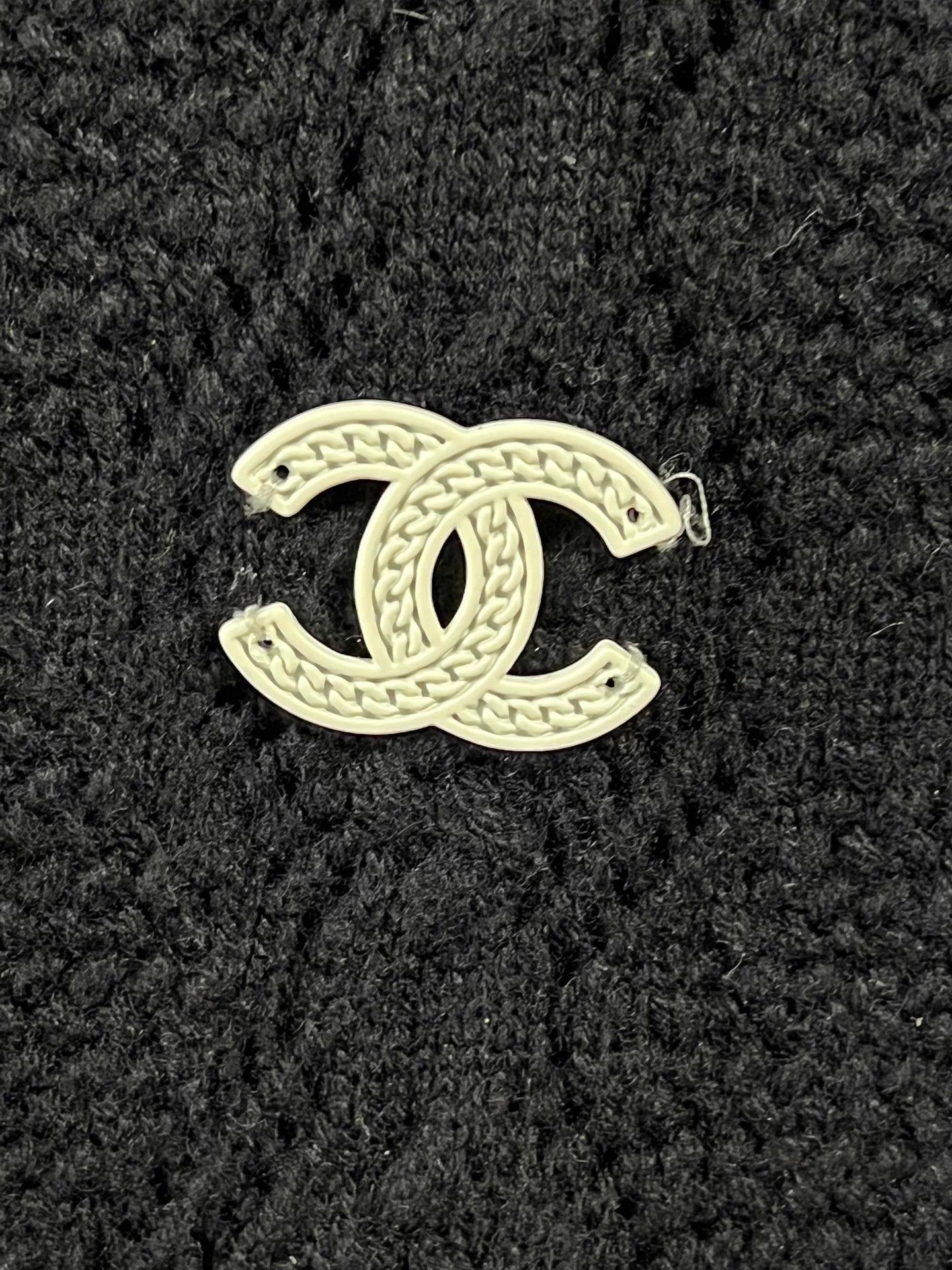 Chanel Chanel 22C Black White Quilted CC Knit Crewneck Sweater 34 Size XS / US 0-2 / IT 36-38 - 5 Thumbnail