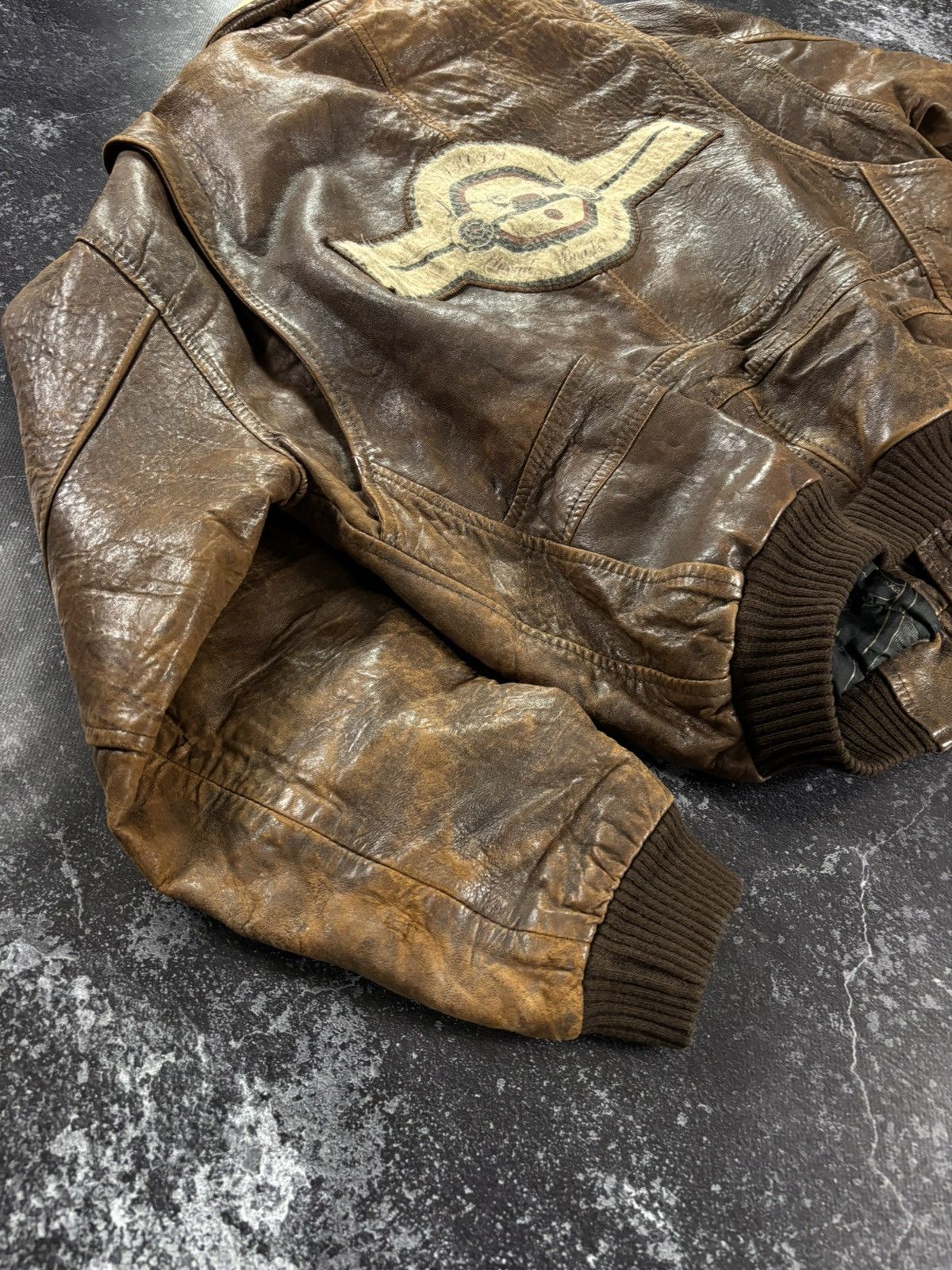 Vintage Avirex style leather bomber jacket Size US L / EU 52-54 / 3 - 6 Thumbnail