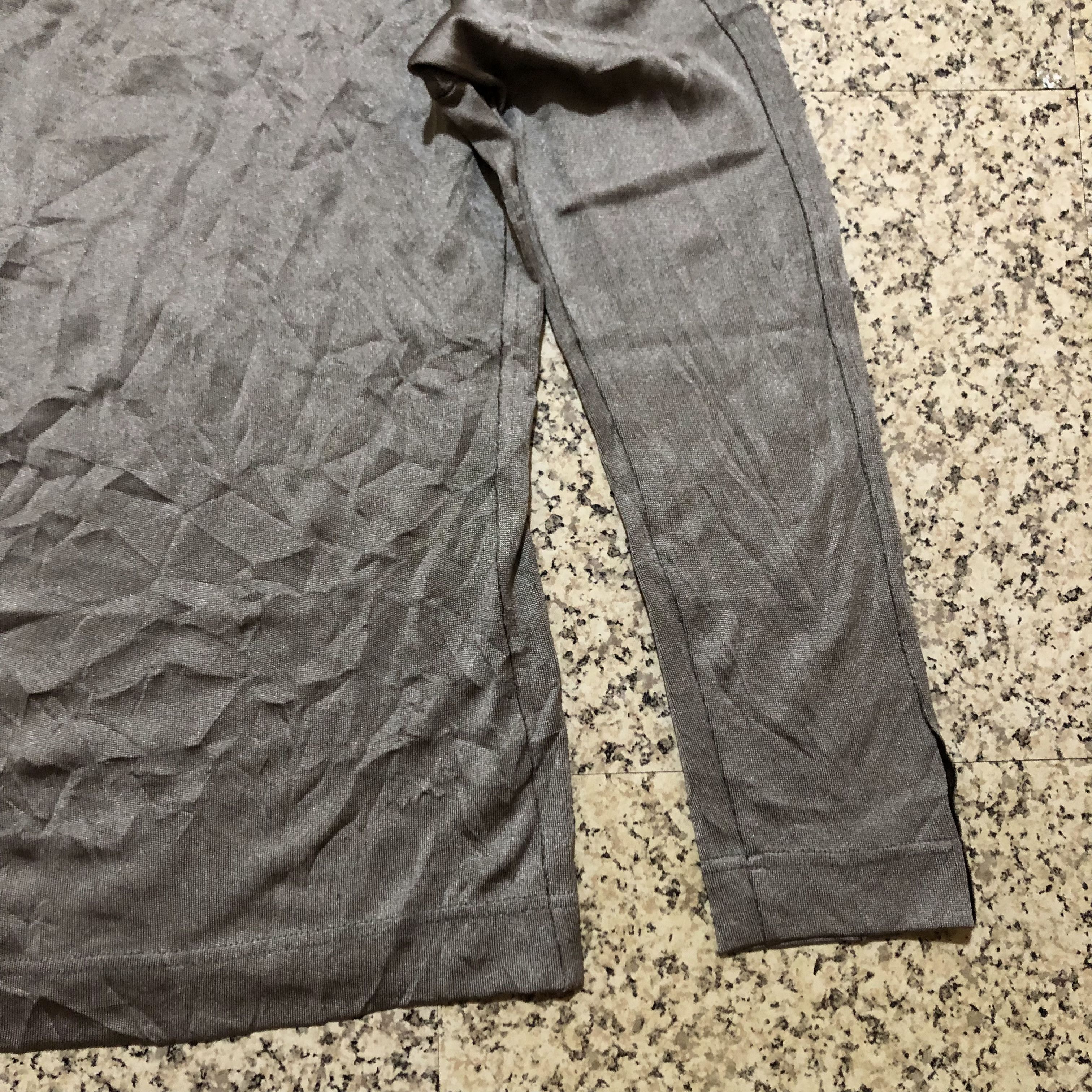 5351 POUR LES HOMMES 5351 Pour Les Hommes Textured Wrinkle V-Neck Long Sleeve Size US S / EU 44-46 / 1 - 12 Thumbnail