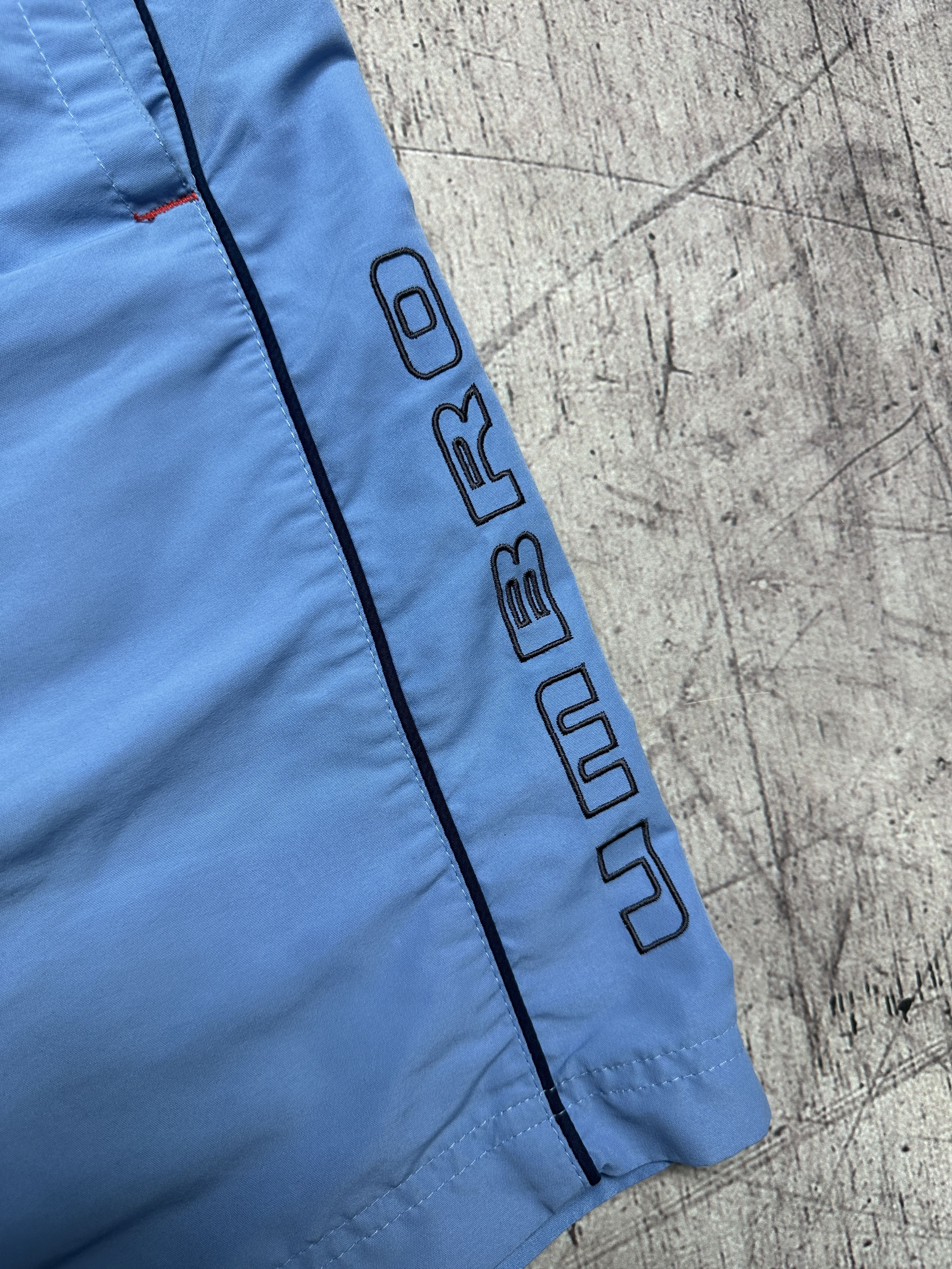 Umbro Umbro Vintage Mens Nylon Shorts Size US 34 / EU 50 - 4 Thumbnail