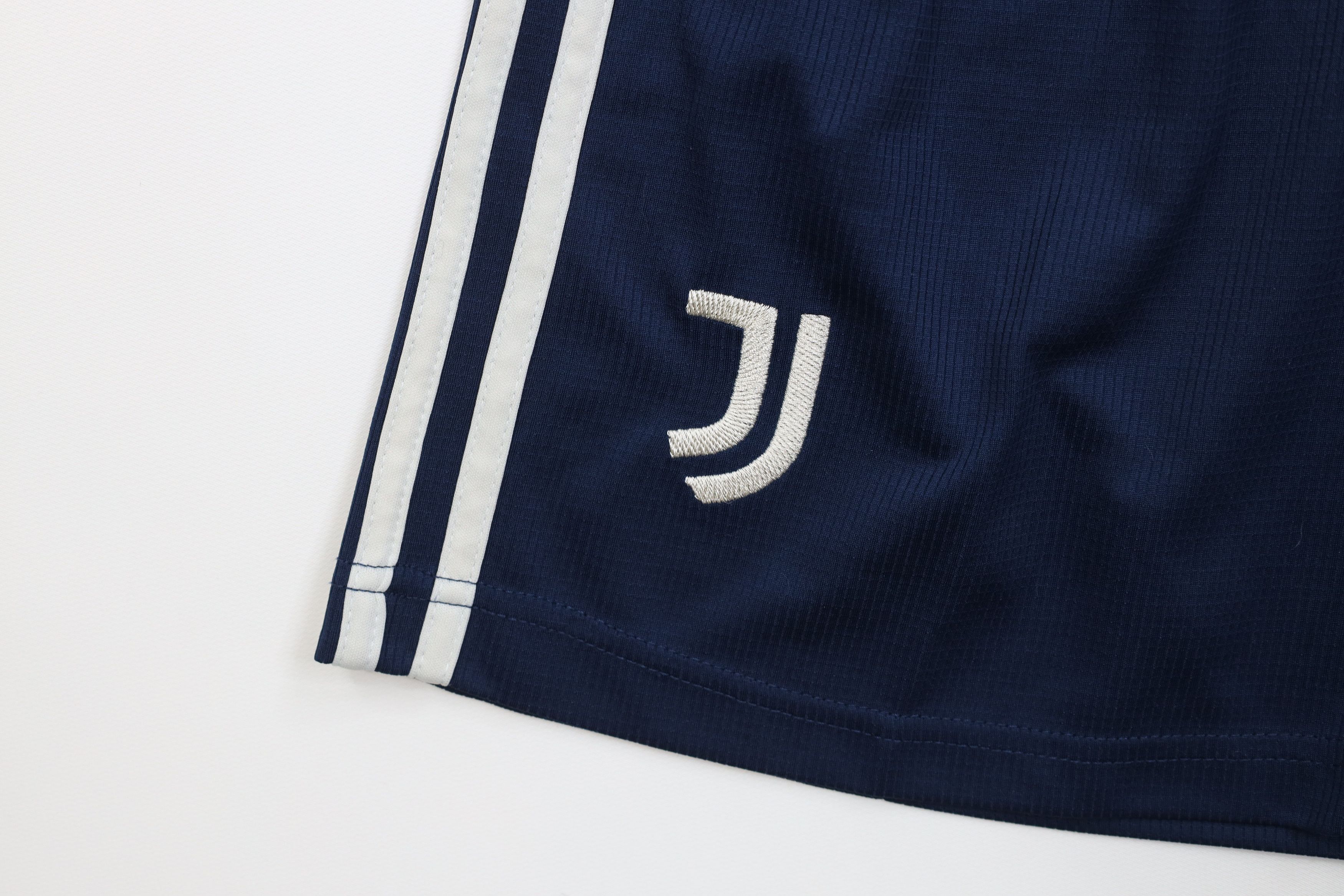 Adidas Vintage Adidas Juventus FC Soccer Football Shorts Blue Size US 30 / EU 46 - 6 Thumbnail