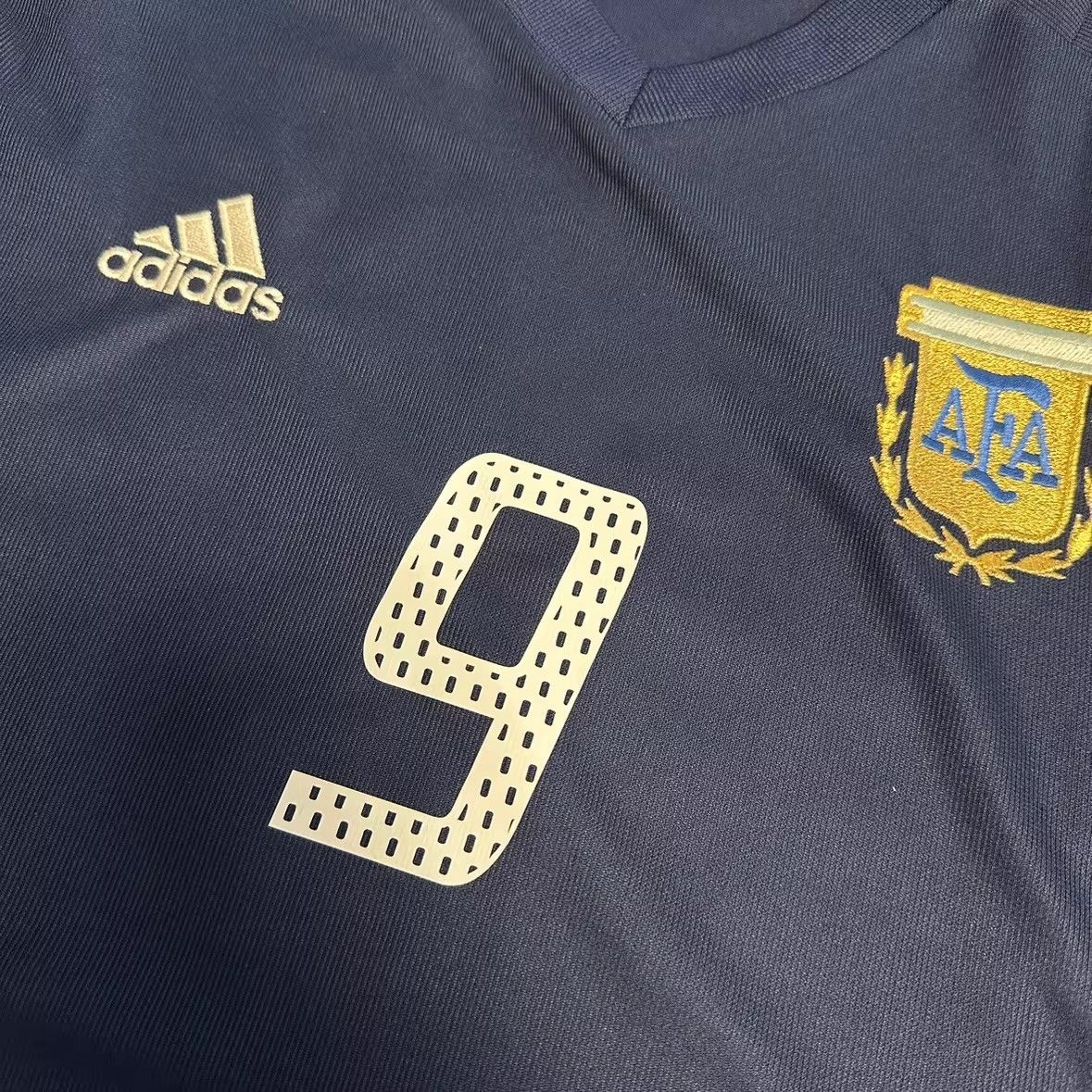 Other 2002 Argentina #9 Gabriel Batistuta Jersey Size US XL / EU 56 / 4 - 3 Thumbnail