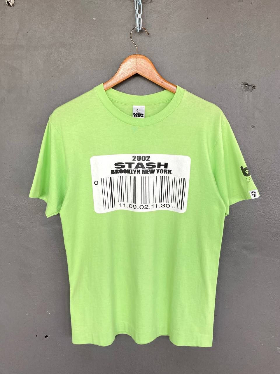 Bape 2002 OG Bape x Stash “Barcode Invitation” Tee Size US M / EU 48-50 / 2 - 1 Thumbnail