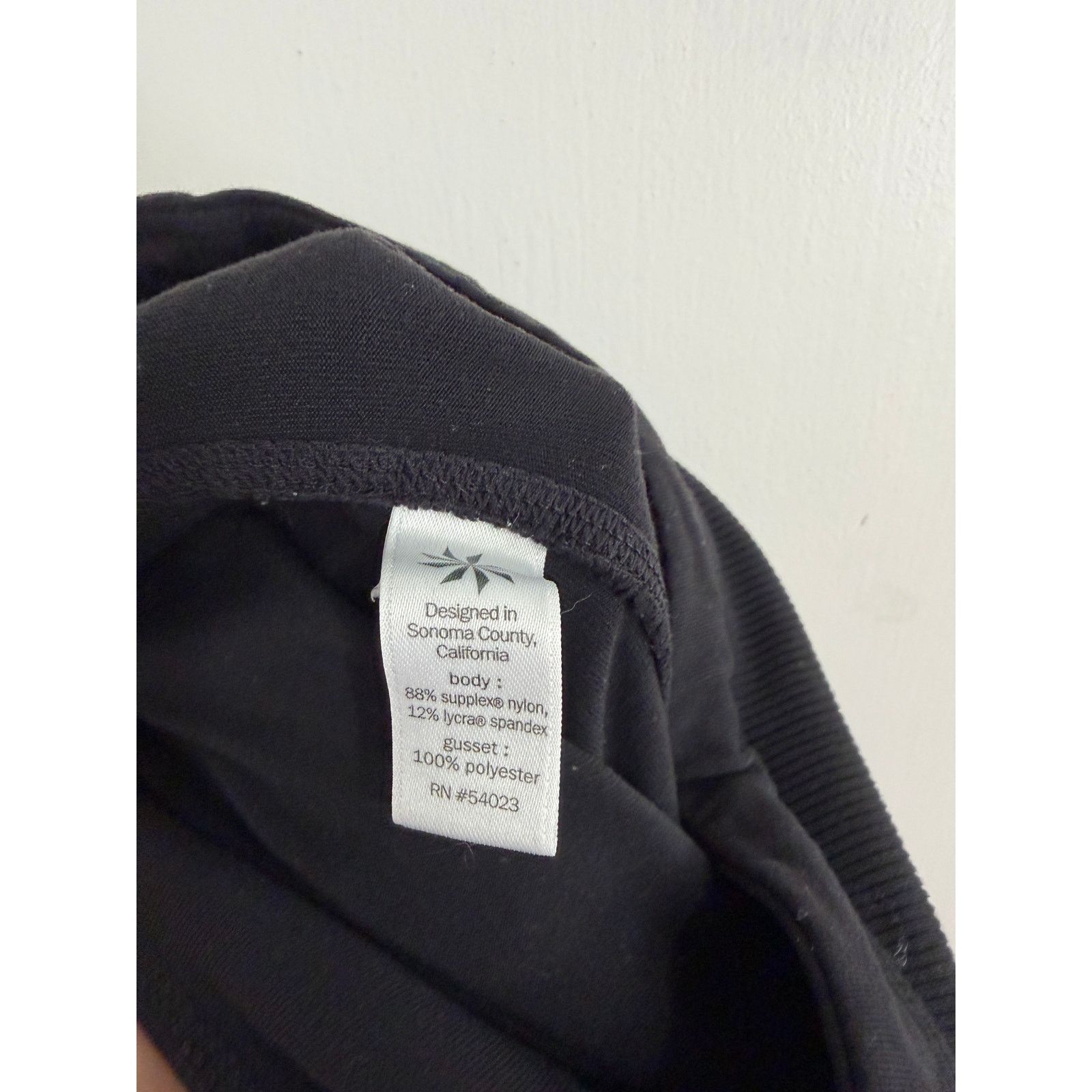 Athleta Black Athleta Leggings - Women's Size Small Size 26" / US 2 / IT 38 - 5 Thumbnail