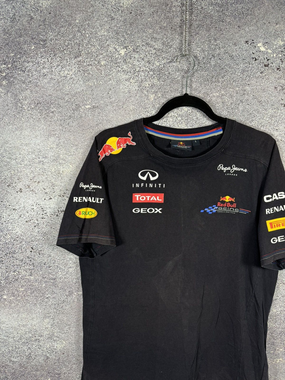 Formula 1 × Pepe Jeans × Red Bull Infiniti Geox Red Bull Formula 1 Team Pepe Jeans Racing L sz Size US L / EU 52-54 / 3 - 3 Thumbnail