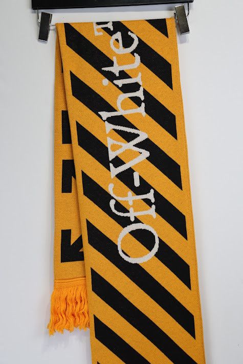 Off-White o1rshd1 Size: OS / Arrow Scarf in Orange Size ONE SIZE - 2 Thumbnail