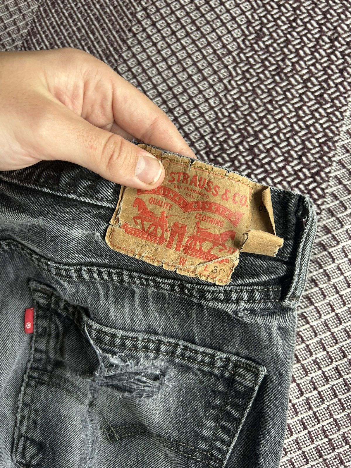Levi's Vintage Levis Distressed Stonewashed Denim Jeans Size W34L30 Size US 34 / EU 50 - 6 Thumbnail