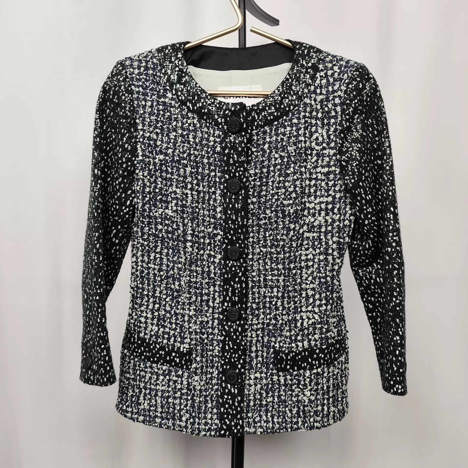 Chanel Chanel women's Color Block Sequin Wool Tweed Jacket 34 Size XS / US 0-2 / IT 36-38 - 1 Thumbnail