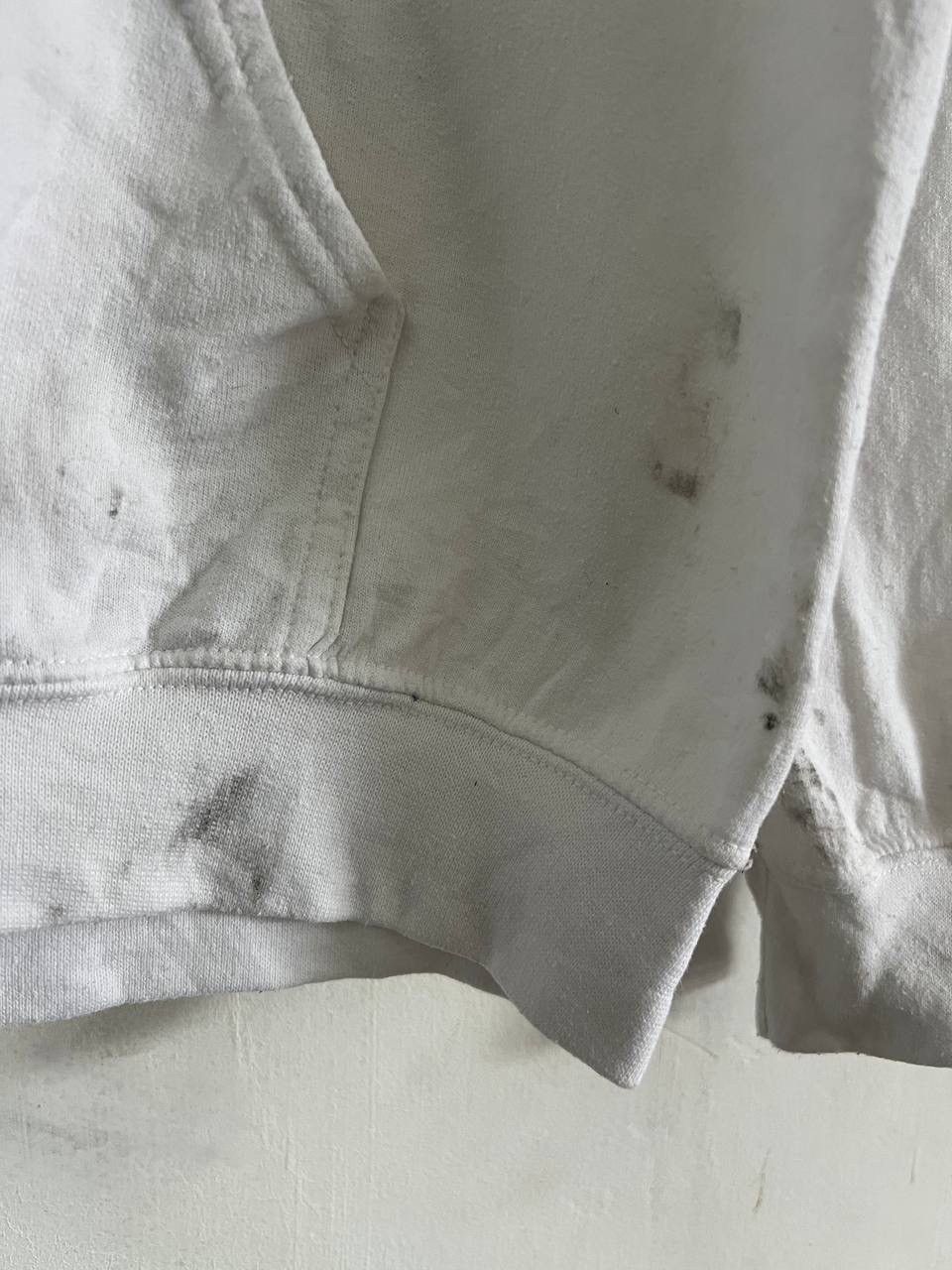 Japanese Brand Gildan White Graphic Hoodie Size US M / EU 48-50 / 2 - 8 Thumbnail