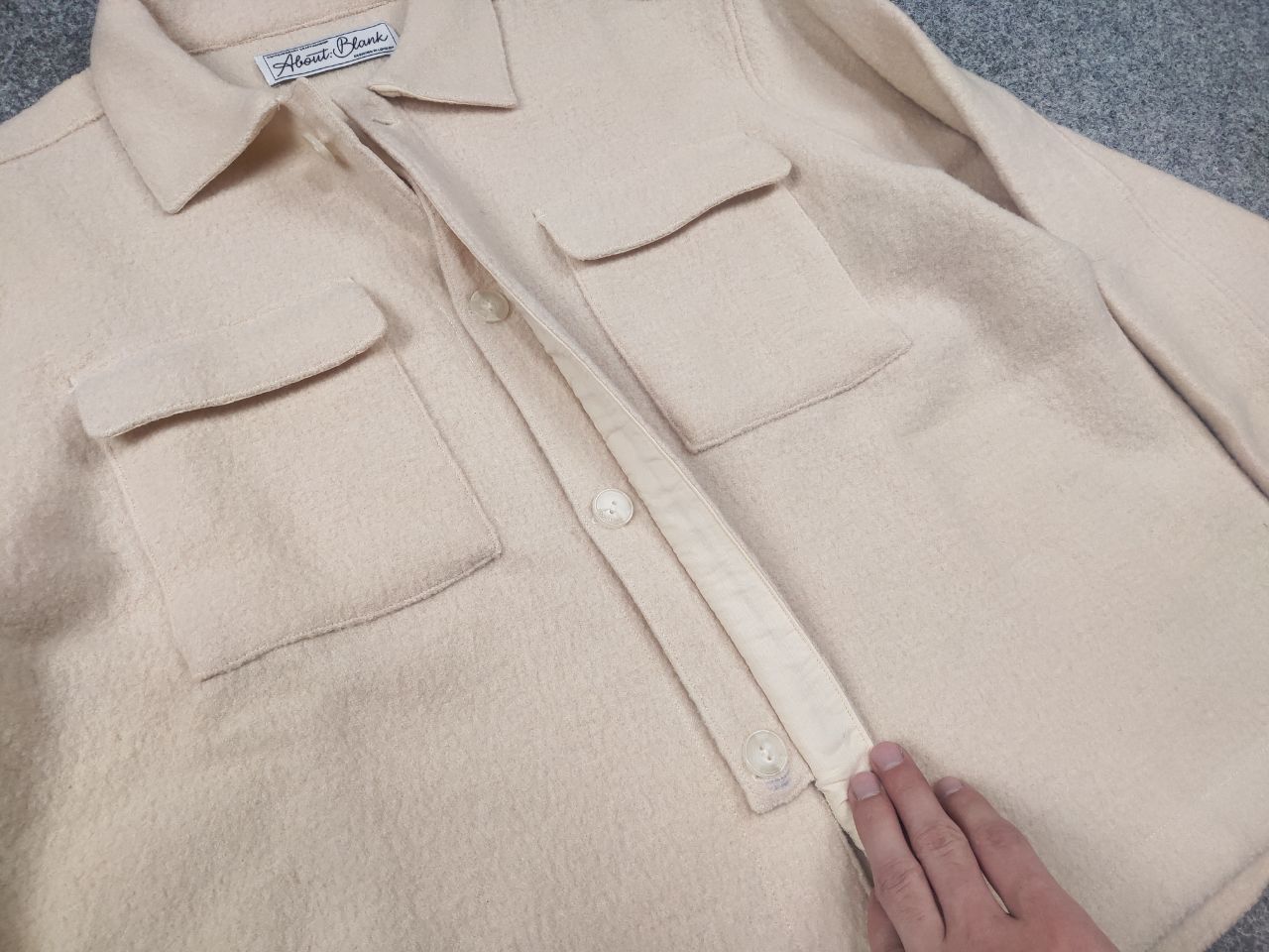 About:Blank About:Blank cropped wool oversized pockets Overshirt jacket Size US L / EU 52-54 / 3 - 9 Thumbnail