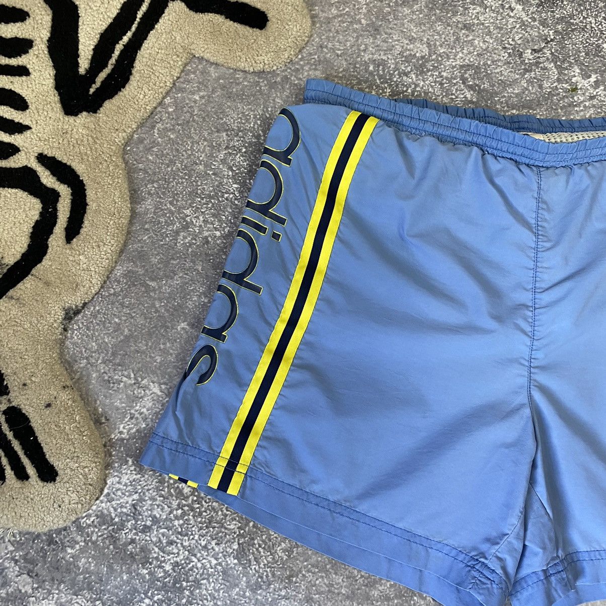 Vintage Vintage Adidas Big logo Graphic Swimshorts 90’s Size US 30 / EU 46 - 4 Thumbnail