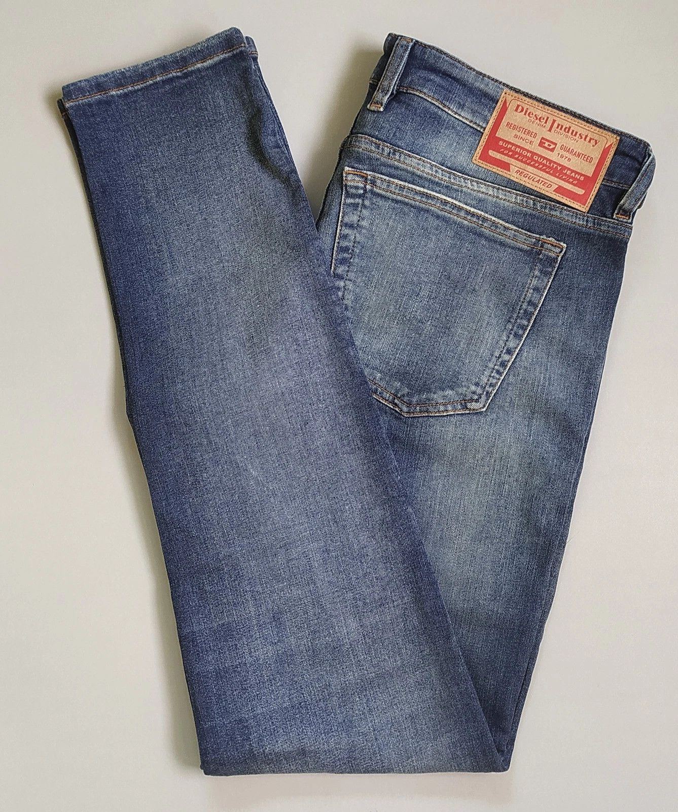 Diesel Diesel 1979 SLEENKER-R L.30 MENS JEANS T/9658 Size US 32 / EU 48 - 12 Thumbnail