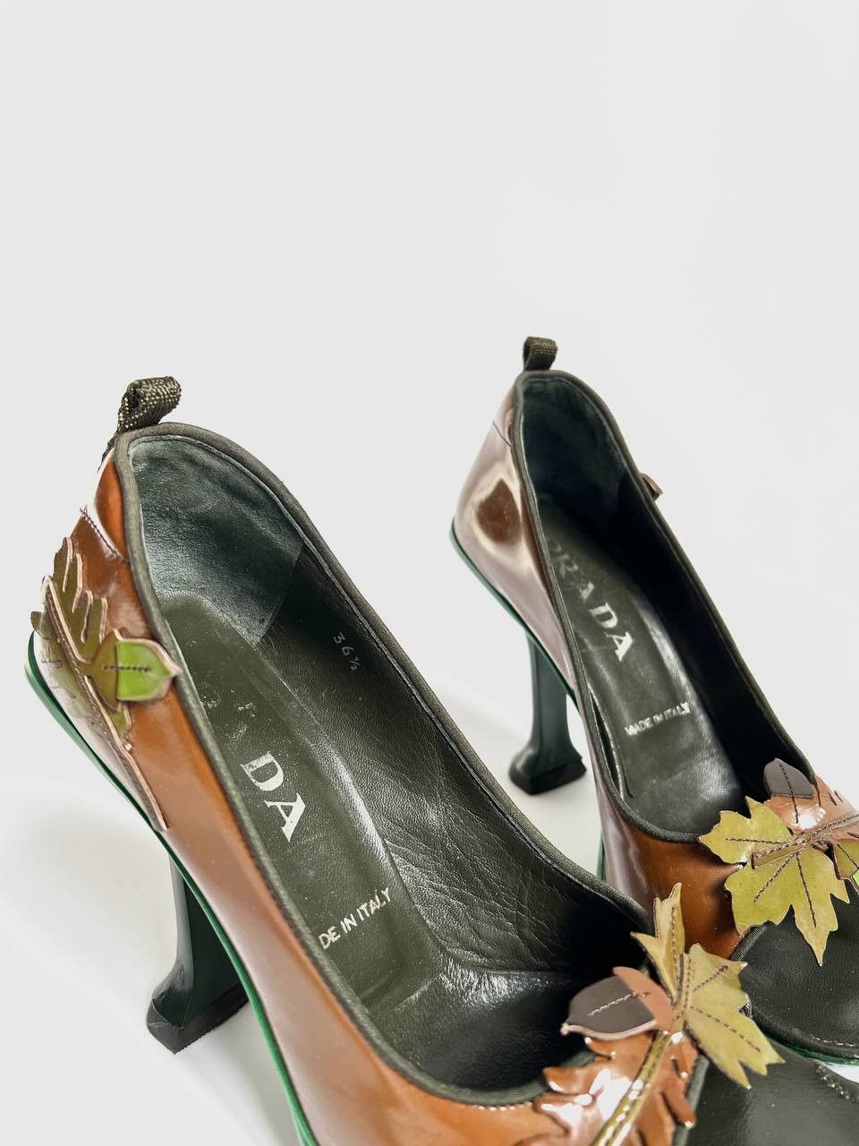Prada Prada FW99 Patent Leather Leaf Heels Size US 6.5 / IT 36.5 - 8 Thumbnail