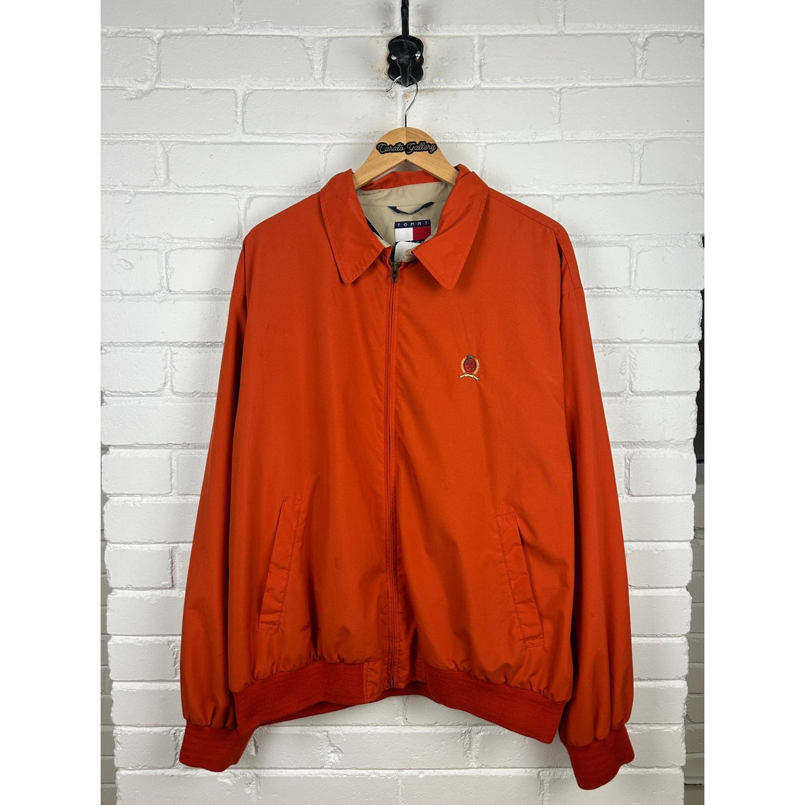 Vintage Vintage Tommy Hilfiger Embroidered Crest Fleece Lined Sz XL Size US XL / EU 56 / 4 - 1 Thumbnail