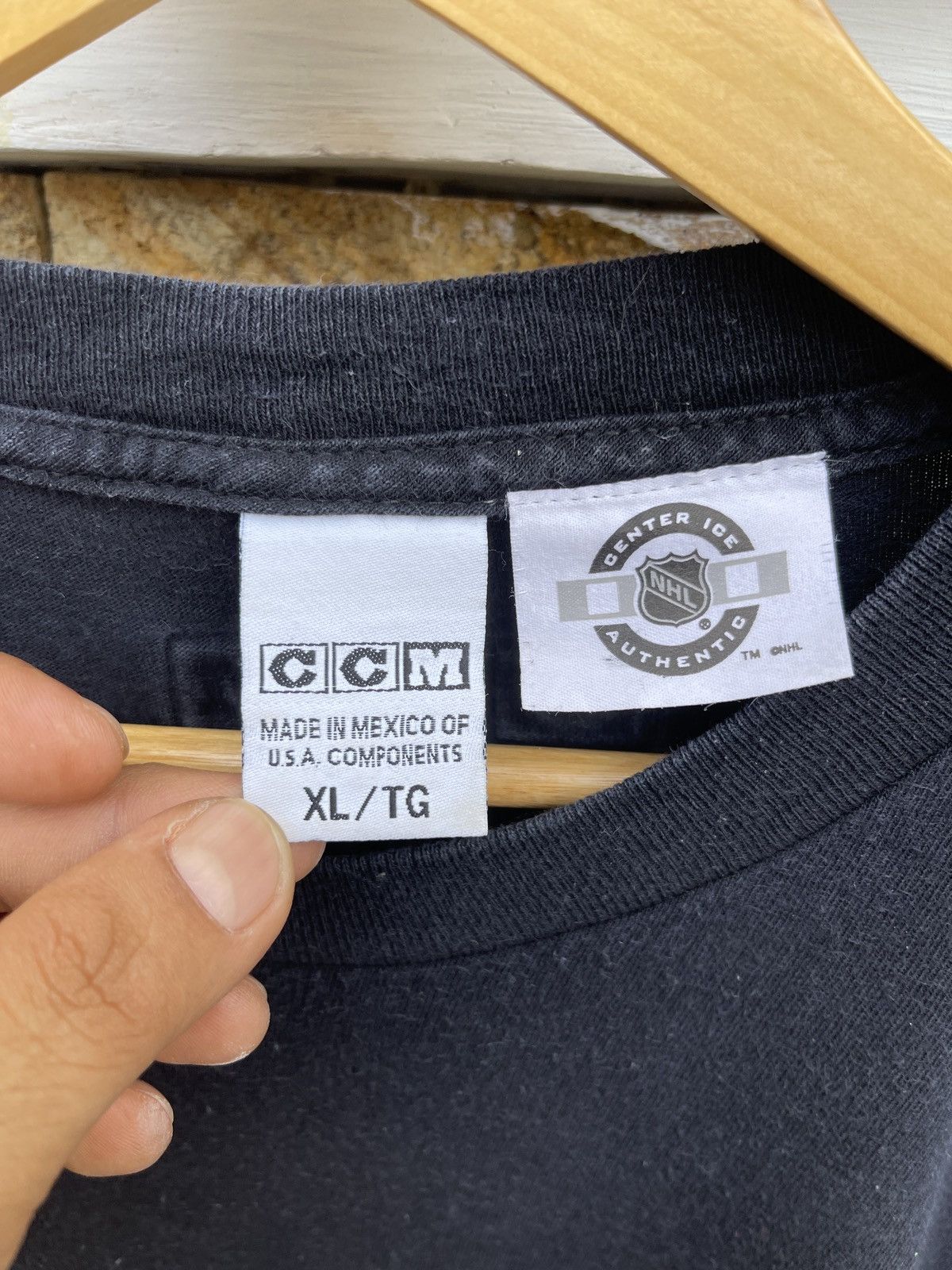 Ccm × NHL × Vintage Last Drop🔥Rare🔥Vintage CCM NHL Hockey Club T-Shirt Size US XL / EU 56 / 4 - 5 Thumbnail