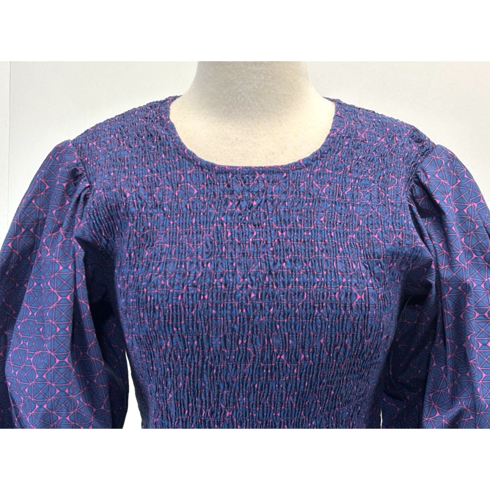 Vintage Oliphant Morocco Mini Dress Women’s M Blue Puff Sleeve Stretch Smocked Tie Sleeves Vintage? No — Pre-owned Excellent — Zip Closure Size M / US 6-8 / IT 42-44 - 5 Thumbnail