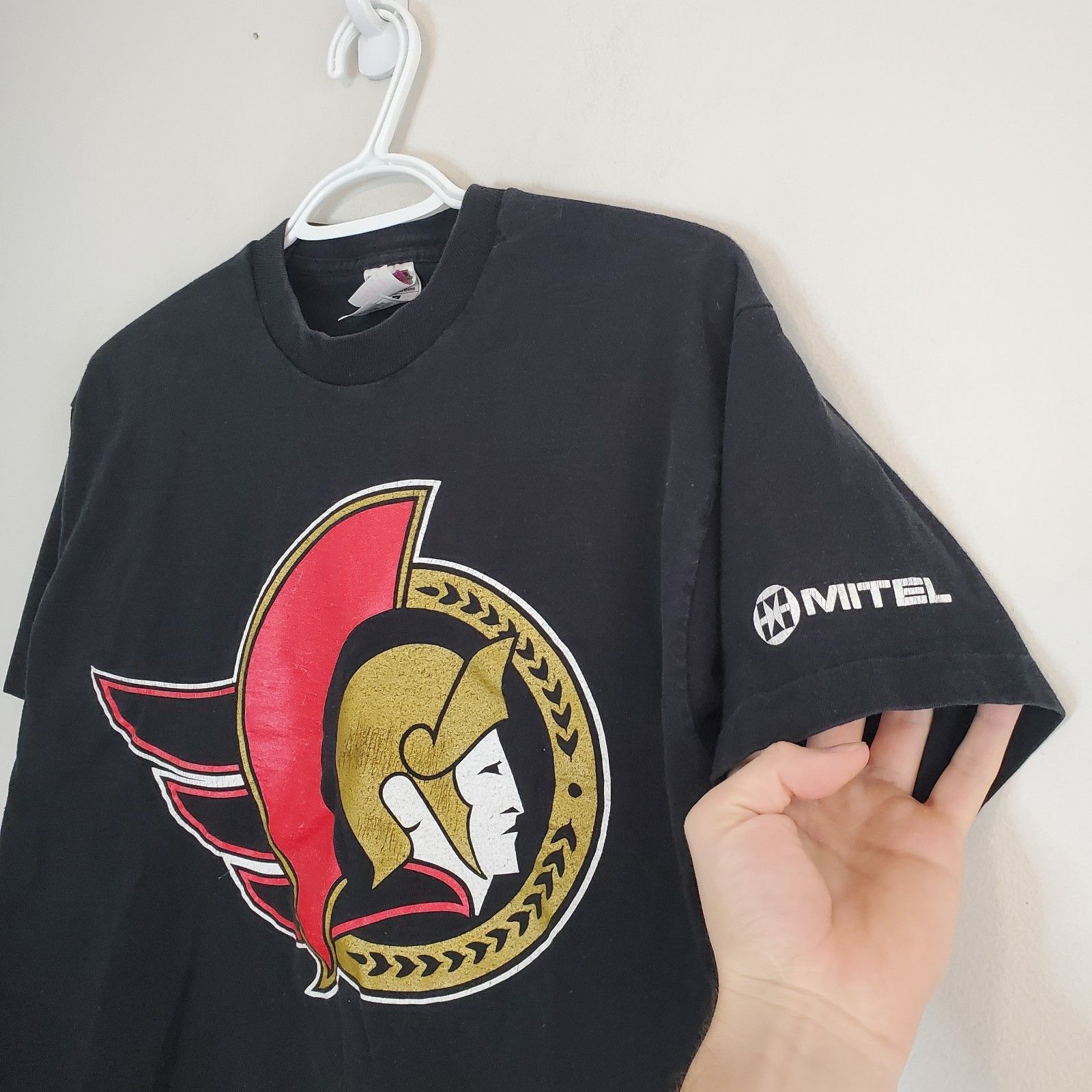 Vintage Vintage 90s Ottawa Senators 2D Logo NHL Shirt Black Size L Size US L / EU 52-54 / 3 - 2 Thumbnail