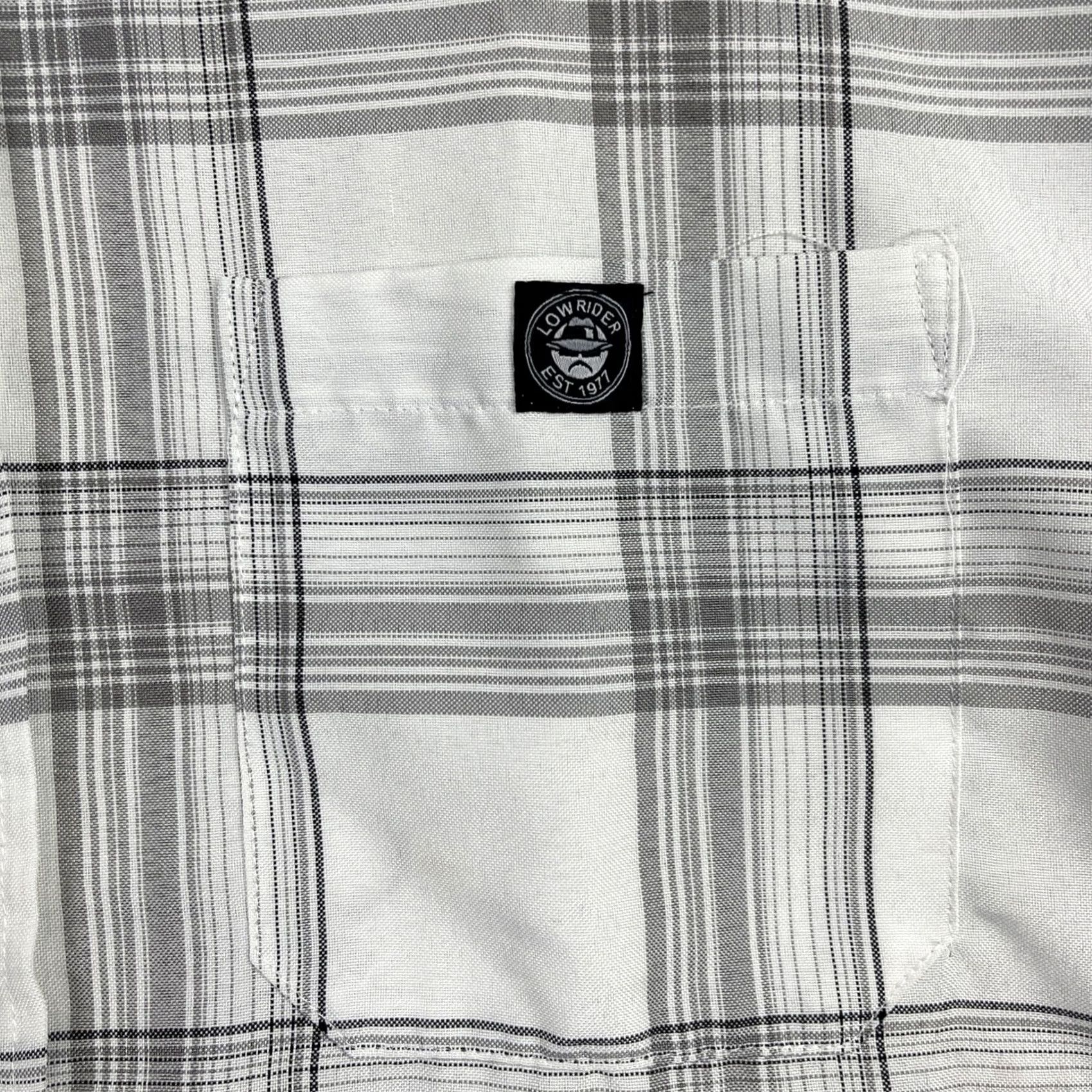 Vintage VINTAGE Lowrider Shirt Mens XL White Plaid Button Up Chicano Cholo Homies Baggy Relaxed Size US XL / EU 56 / 4 - 3 Thumbnail