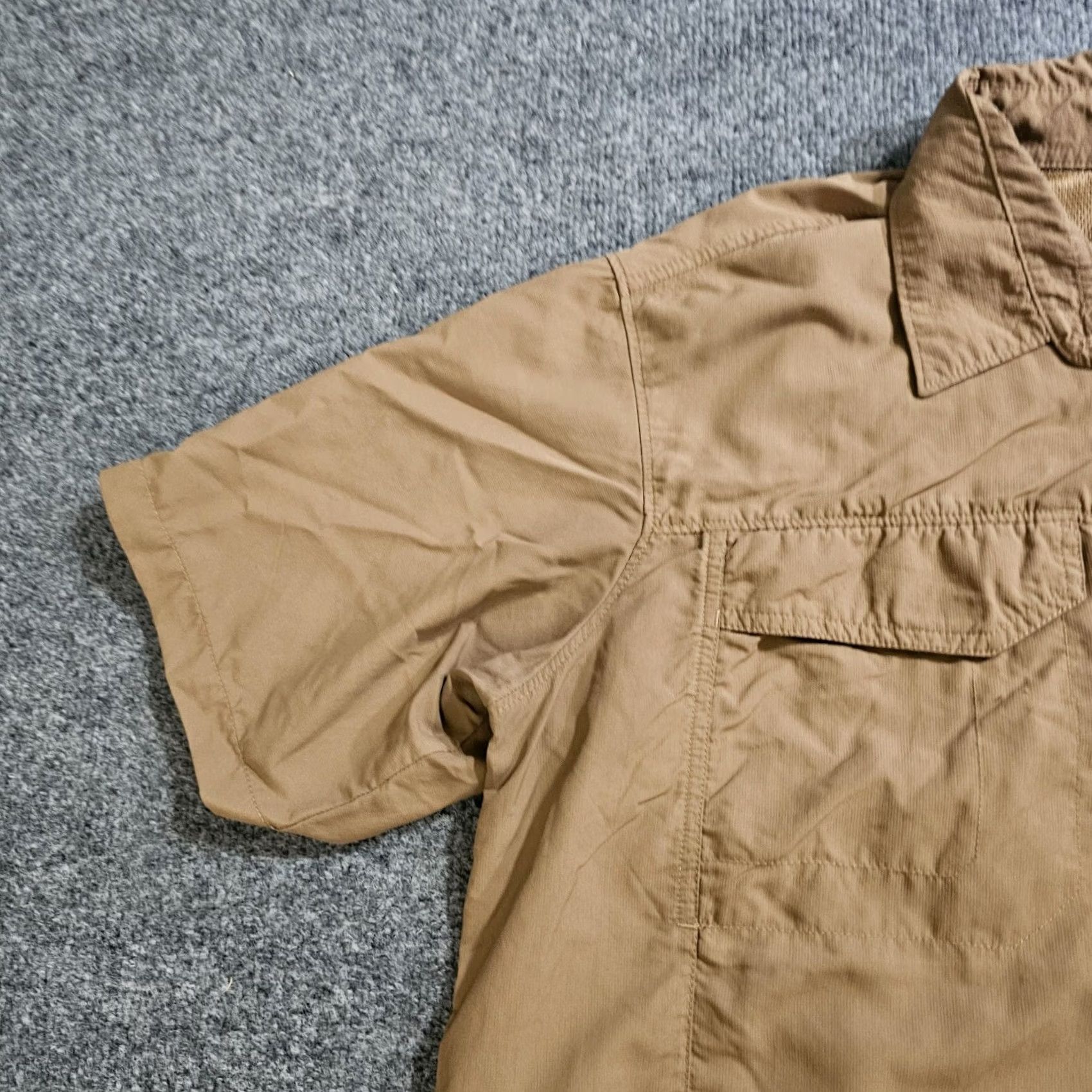 Vintage Columbia Shirt Mens XL Brown Tan OmniShade Button Fishing Outdoor Nylon Casual Mens Size US XL / EU 56 / 4 - 4 Thumbnail