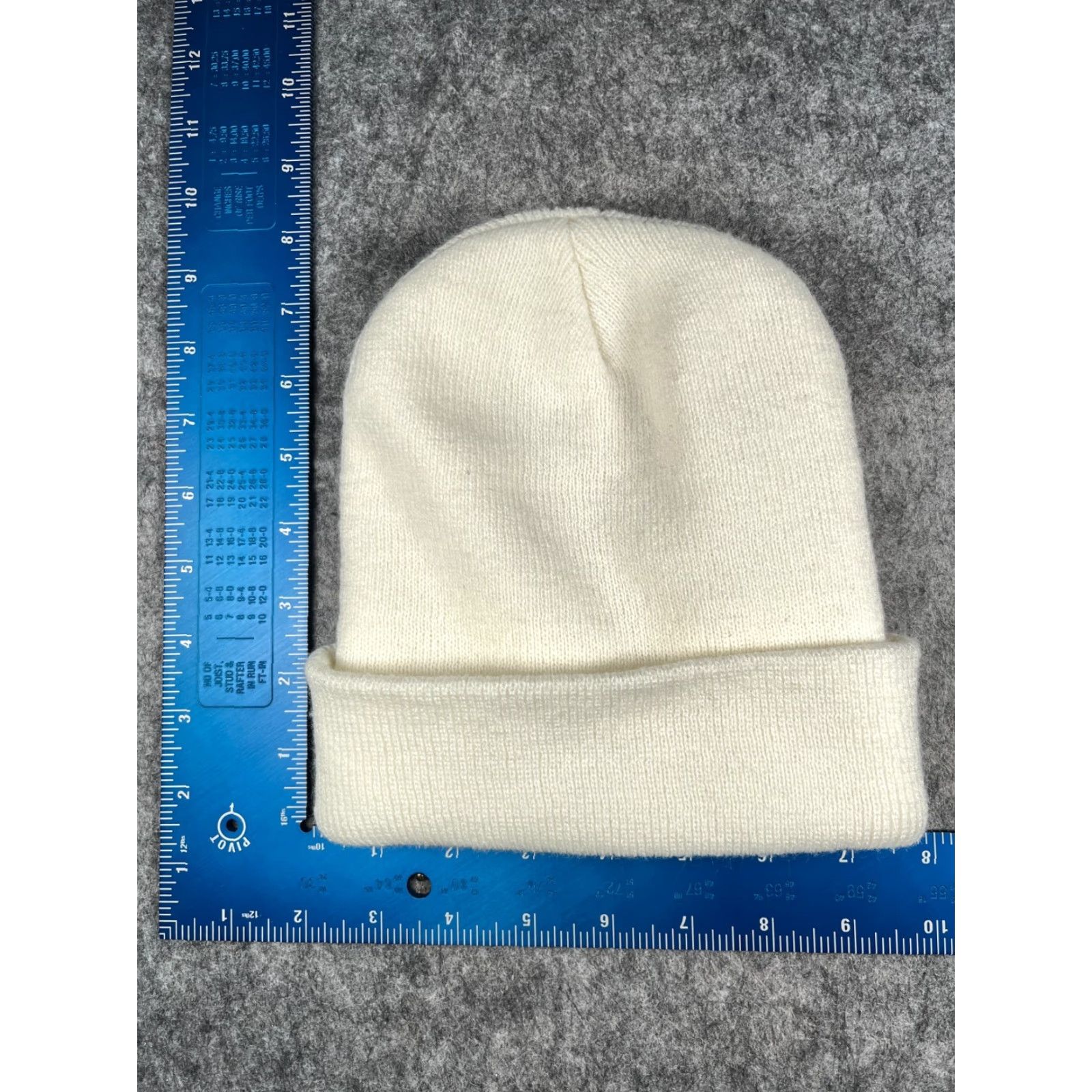 Vintage Light Rise Lost Beanie Toque Adult One Size White Knit 100% Acrylic Cuff Ski Beanie Unbranded Unisex Adults Hat Mens Womens Boys Girls Size ONE SIZE - 4 Thumbnail