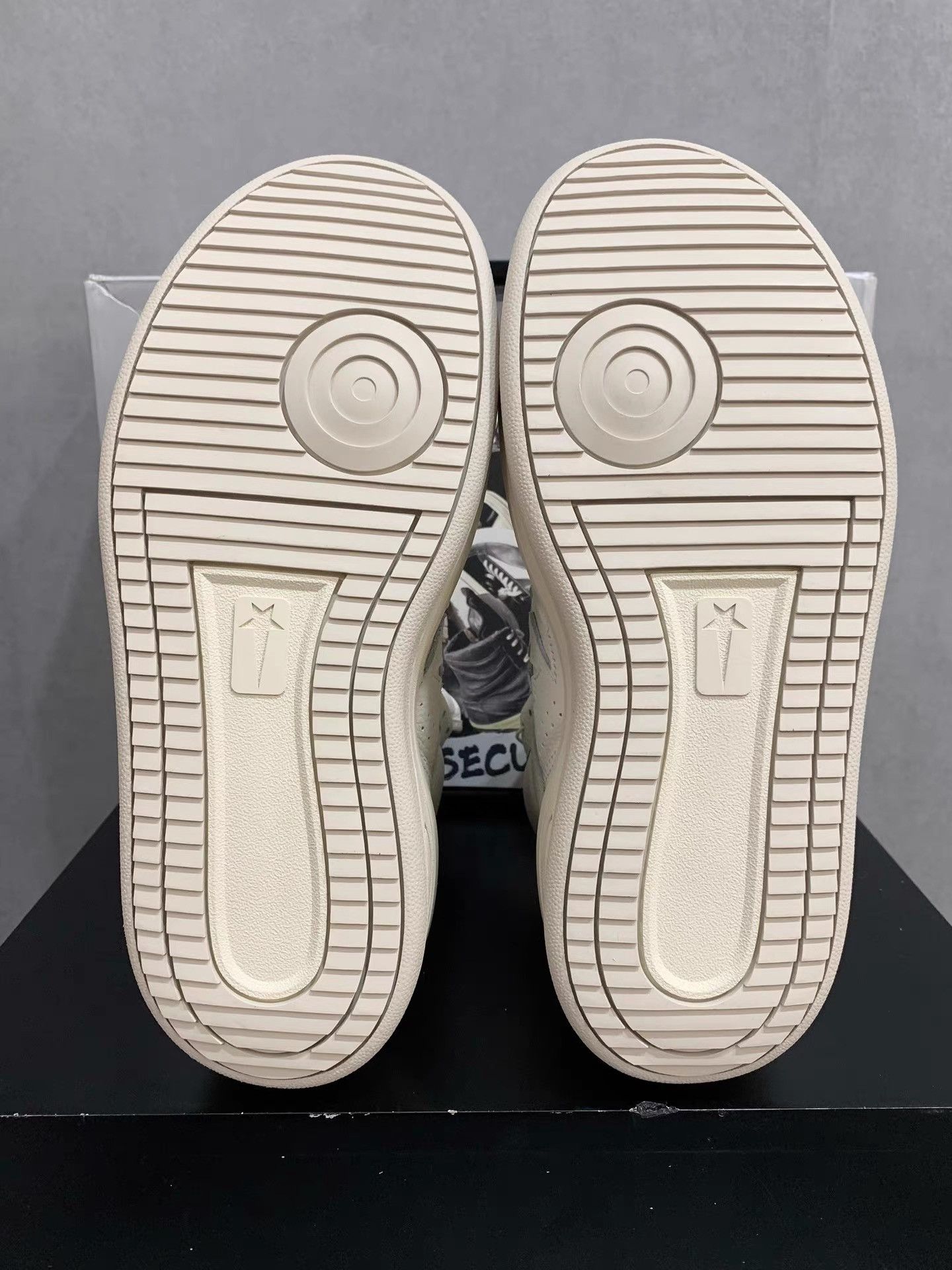 Rick Owens Rick Owens x Converse Ivory White Collaboration K34 Size US 11 / EU 44 - 6 Thumbnail