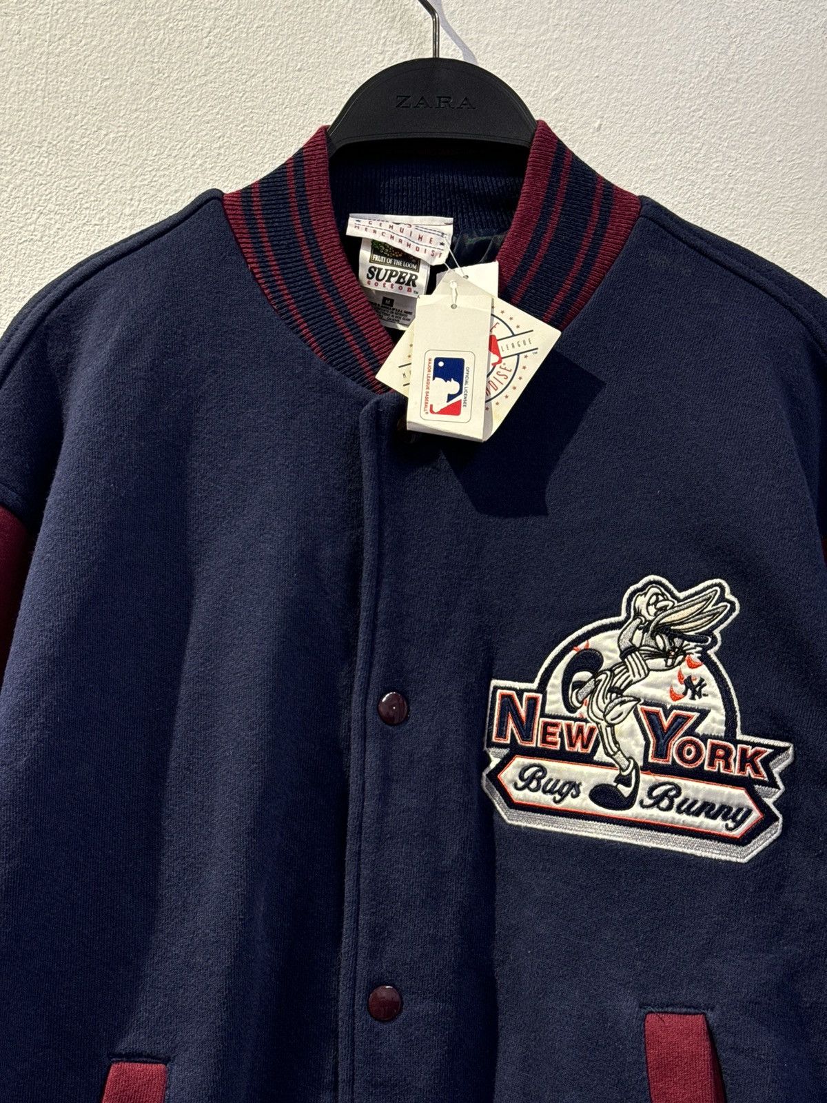 Cartoon Network Vintage Bugs Bunby MLB New York Varsity Size US M / EU 48-50 / 2 - 1 Thumbnail